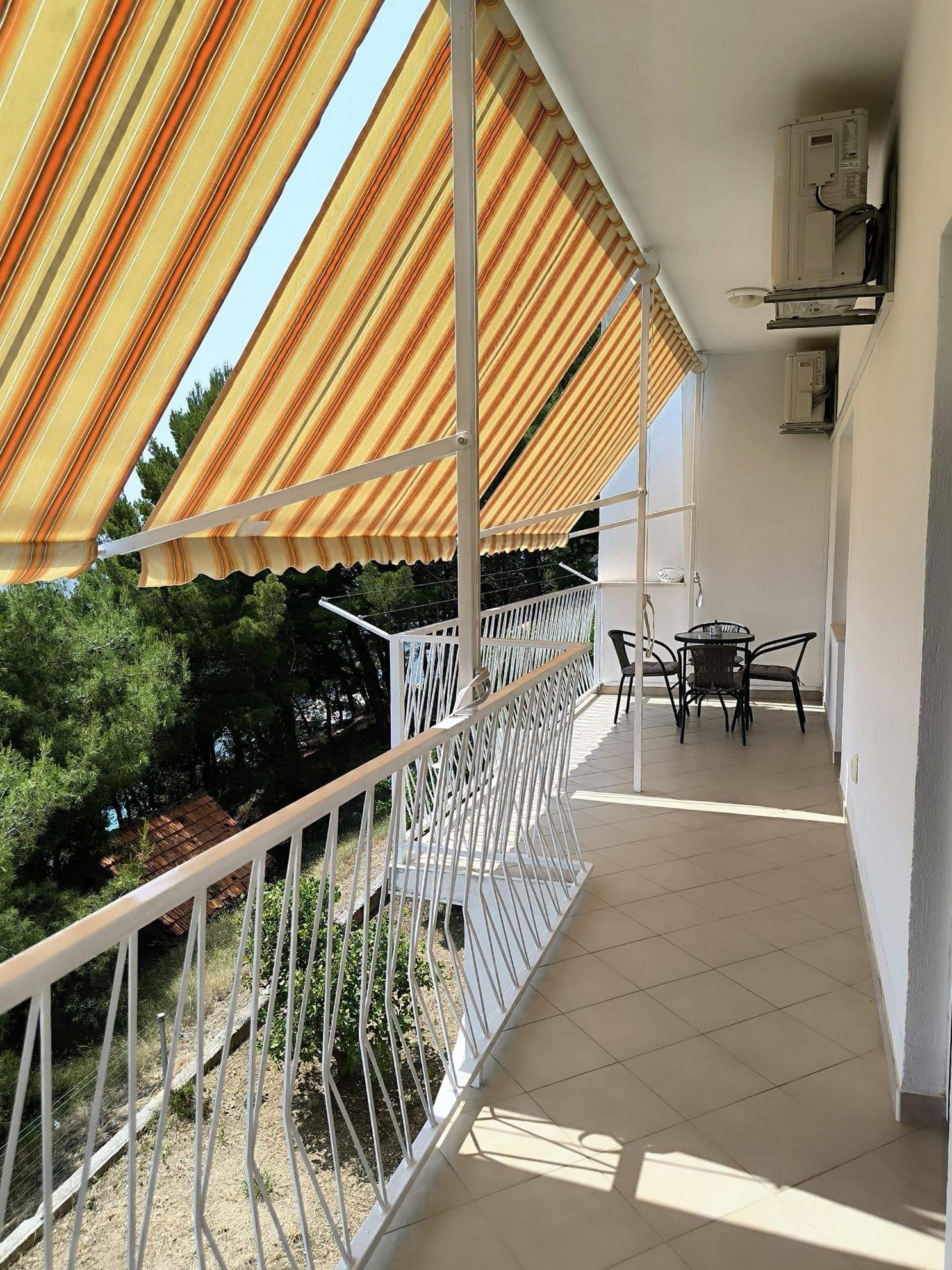 Two bedroom apartment with terrace and sea view Sumpetar, Omiš  A-a