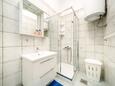 Ванная комната Krk, Ванная комната в размещении типа apartment, Домашние животные допускаются и WiFi.
