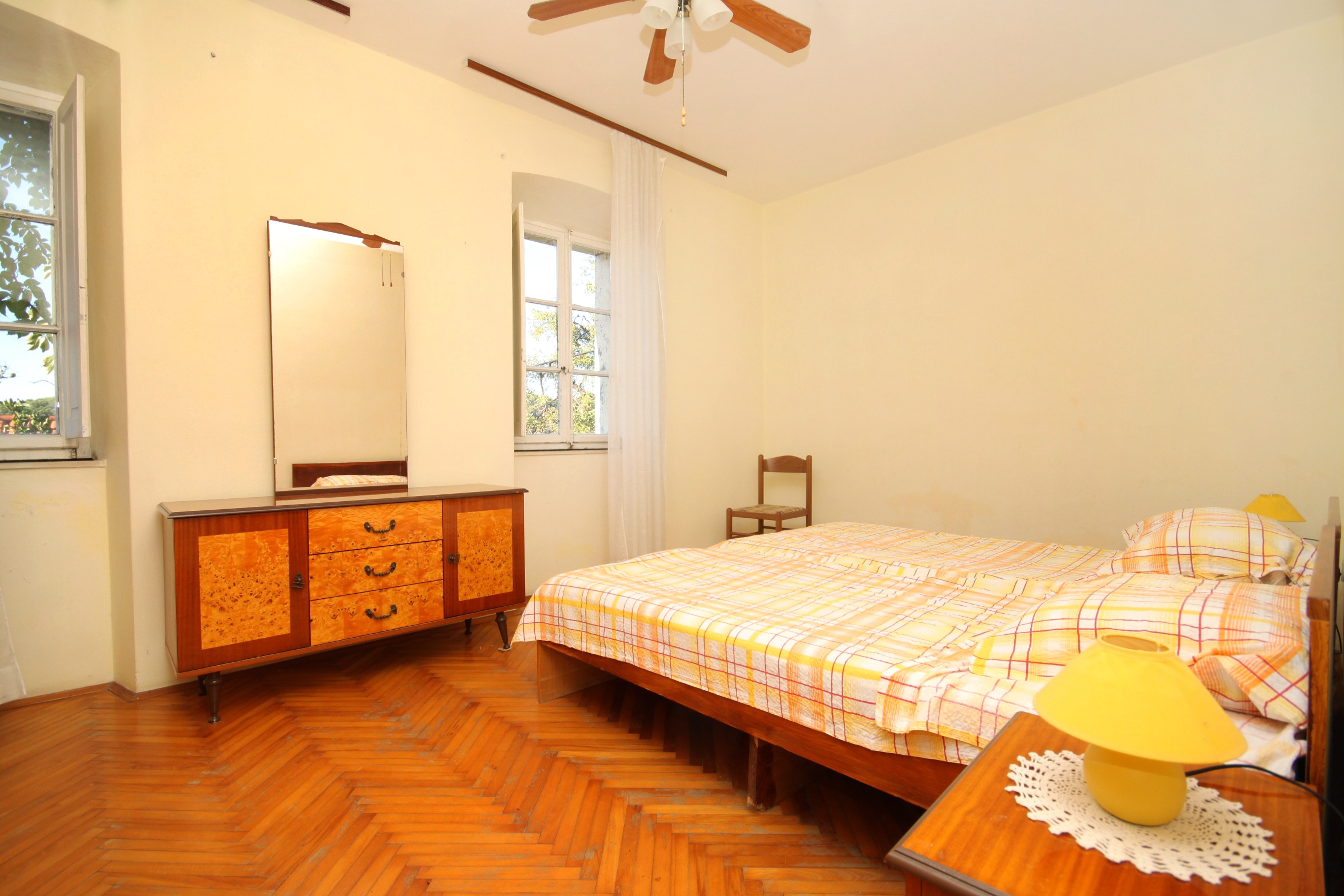 Comfortable and spacious apartment with terrace Lumbarda, Korčula  A-a
