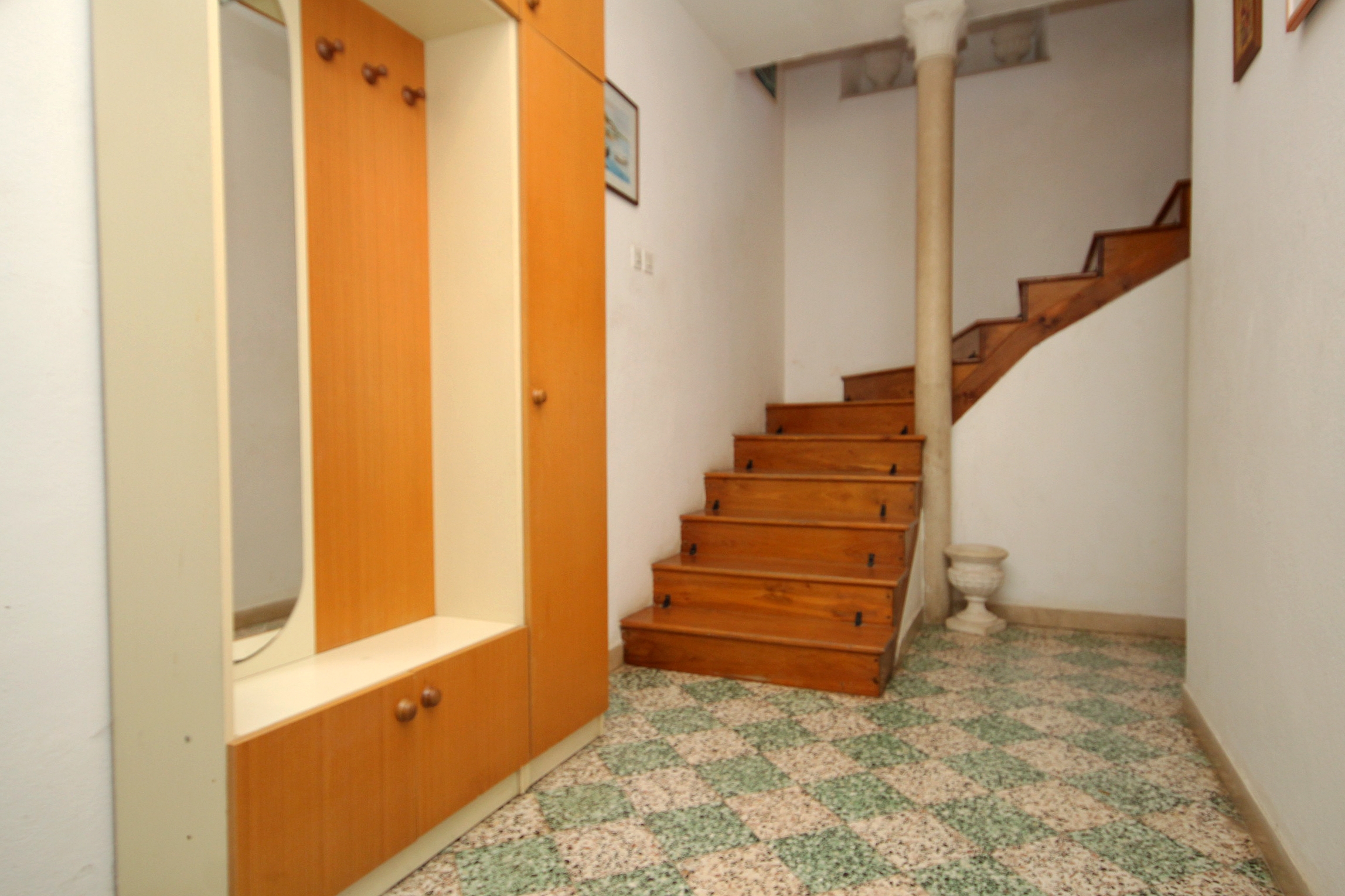 Comfortable and spacious apartment with terrace Lumbarda, Korčula  A-a