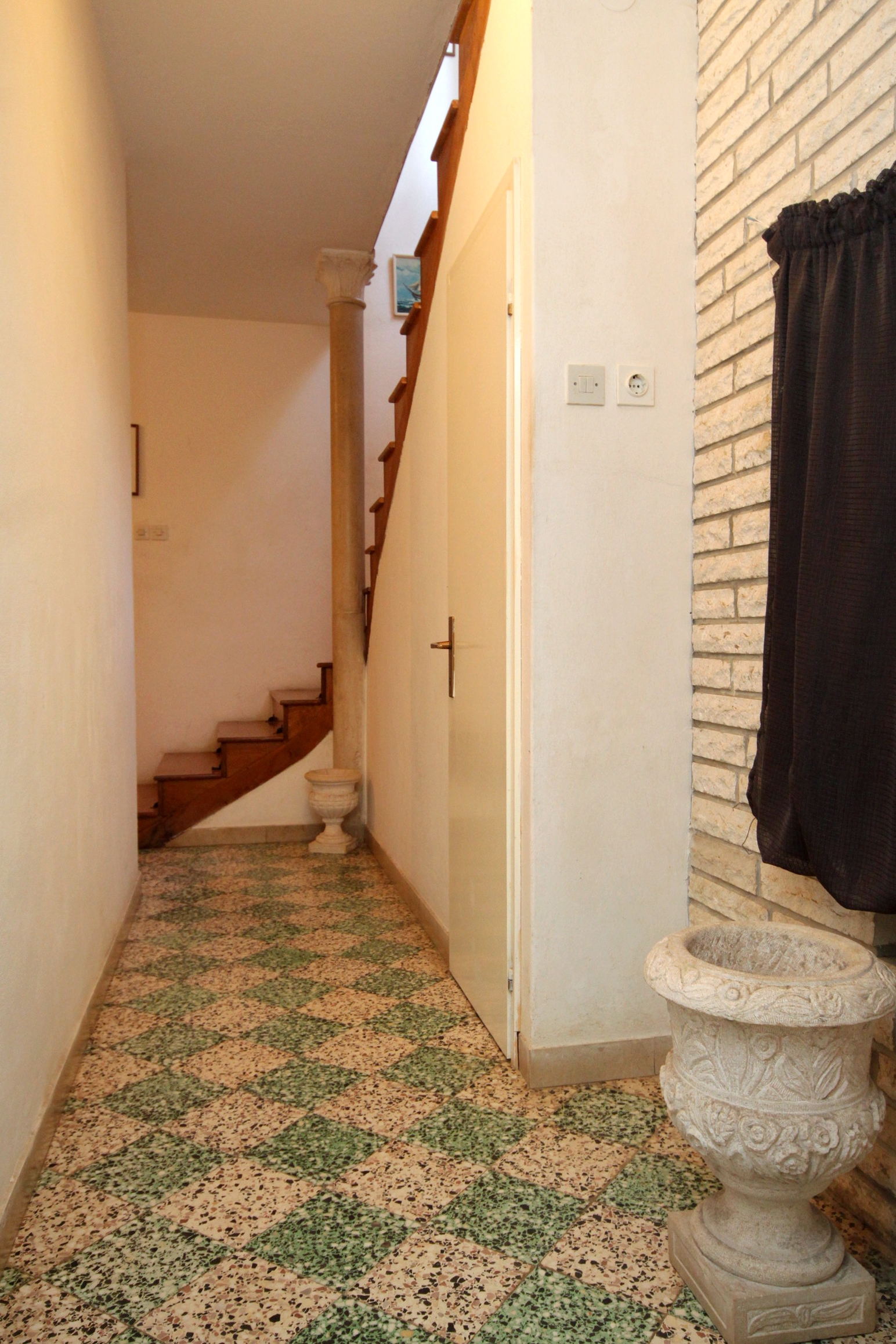 Comfortable and spacious apartment with terrace Lumbarda, Korčula  A-a