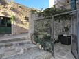 Makarska, Makarska, Dvorište 17903 - Apartmani blizu mora sa šljunčanom plažom.