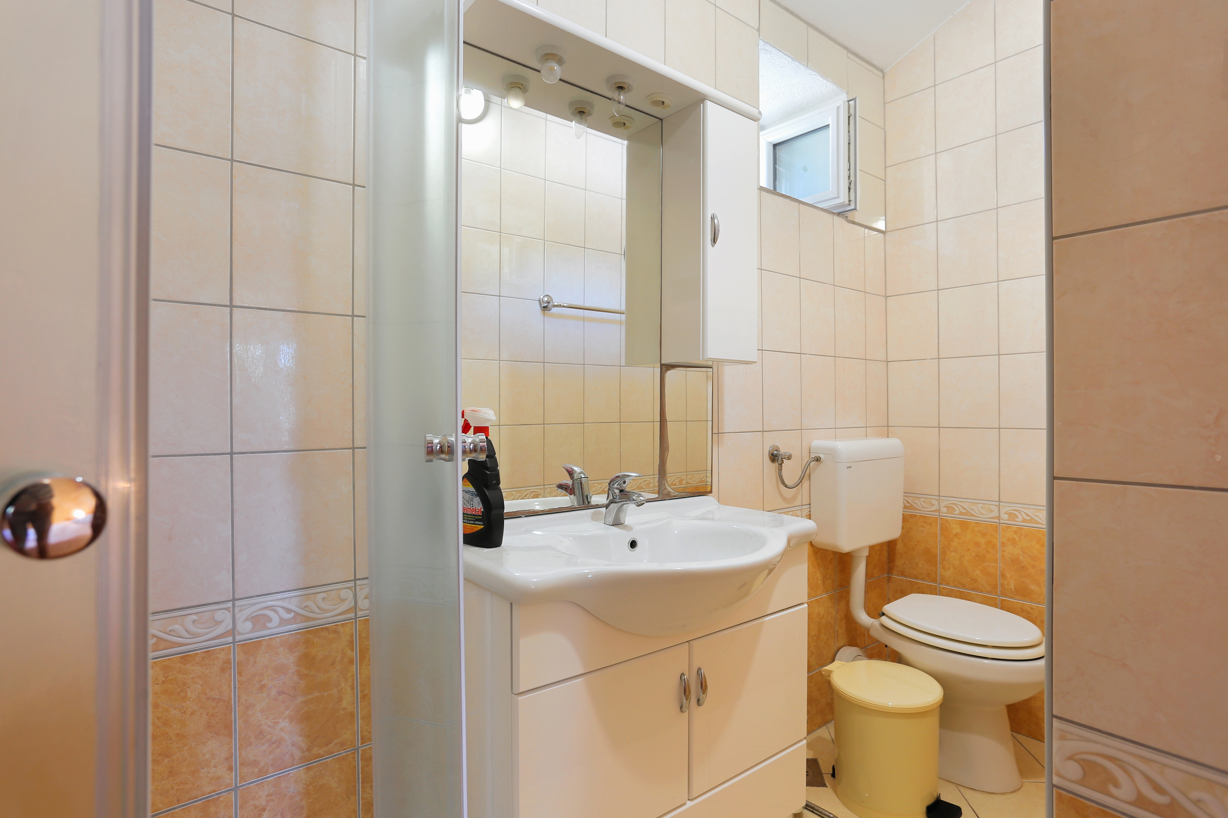 Comfortable and spacious house with terrace and sea view Ražanj, Rogoznica  K