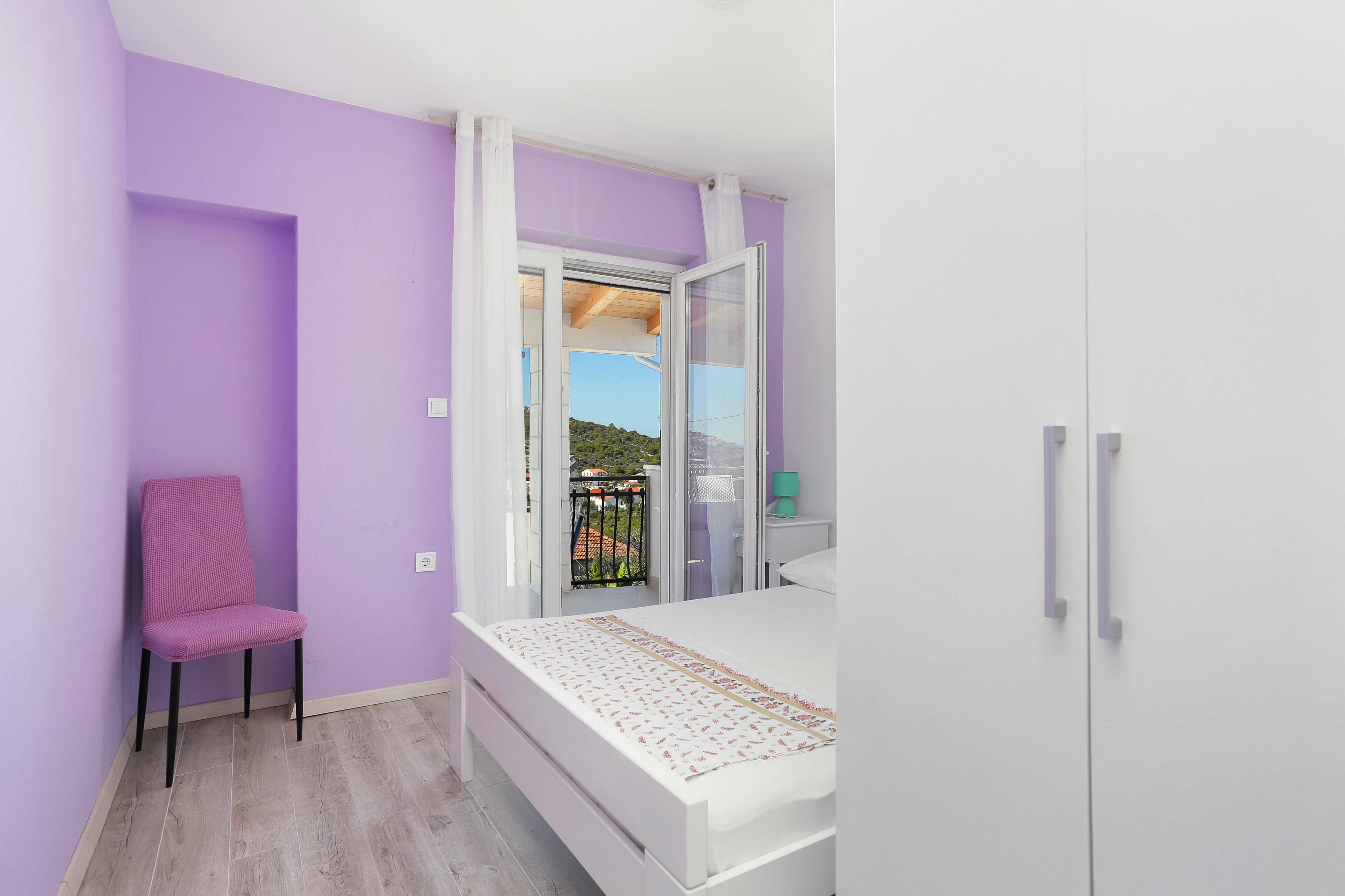 Comfortable and spacious house with terrace and sea view Ražanj, Rogoznica  K