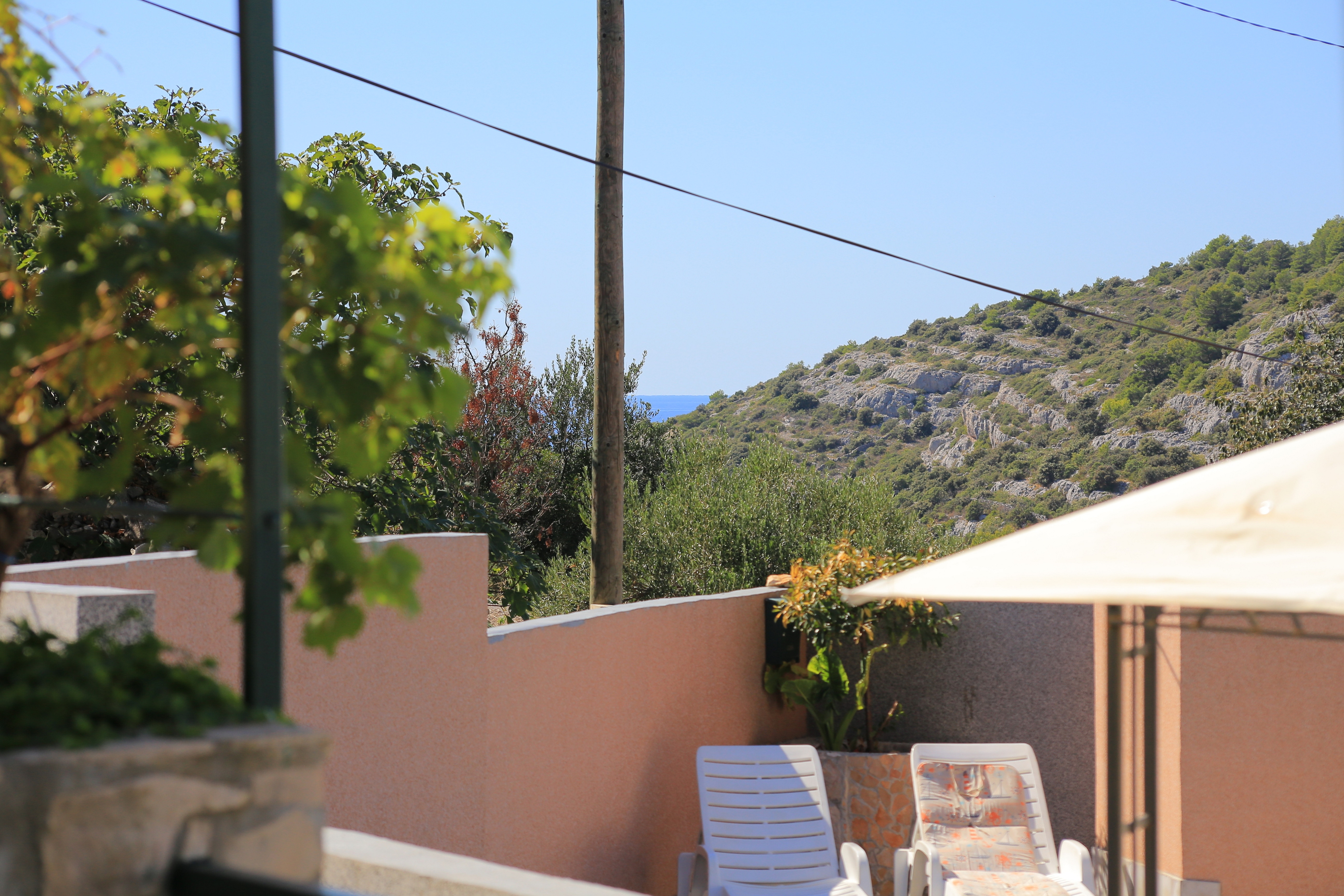 Comfortable and spacious house with terrace and sea view Ražanj, Rogoznica  K