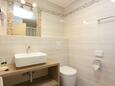 Badezimmer Kaštel Novi, Badezimmer in folgender Unterkunftsart room, WiFi.