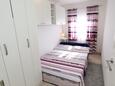 Spavaća soba 2 Drvenik Mali, Spavaća soba 2 u smještaju tipa apartment, WiFi.