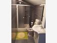 Salle de bain Seget Vranjica, Salle de bain dans l’hébergement en type apartment, animaux acceptés et WiFi.