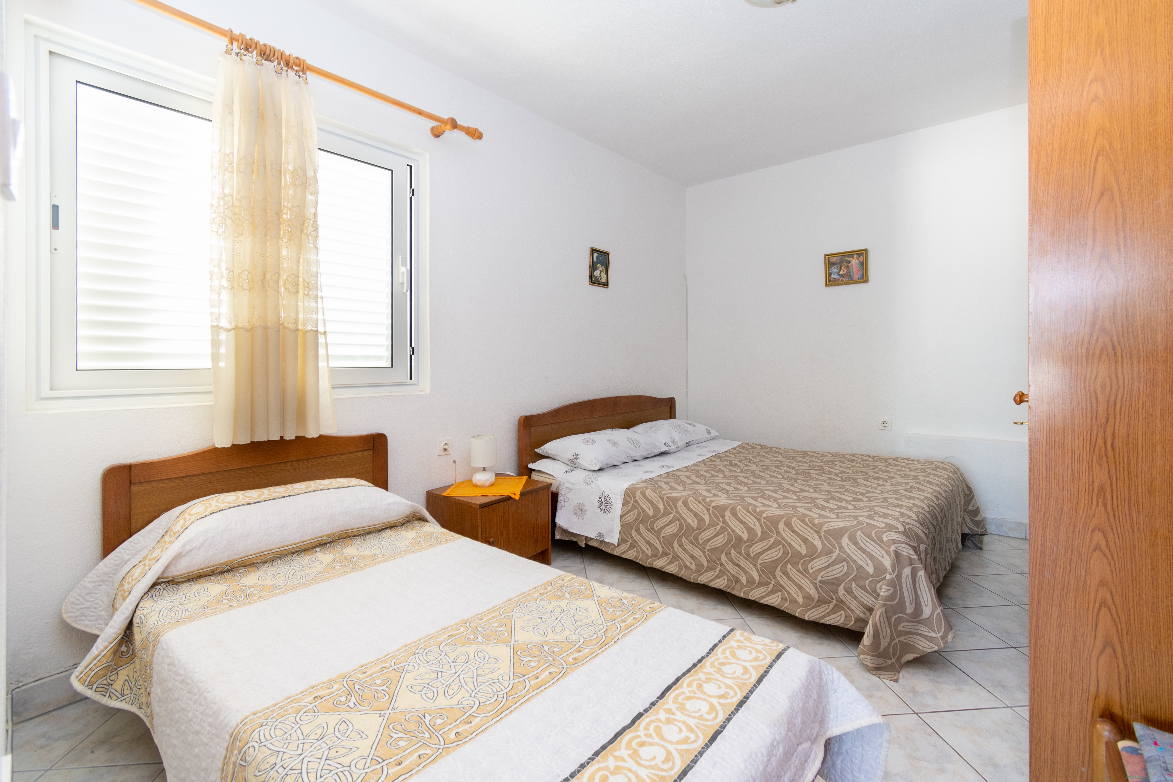 Two bedroom house near beach Kukljica, Ugljan  K