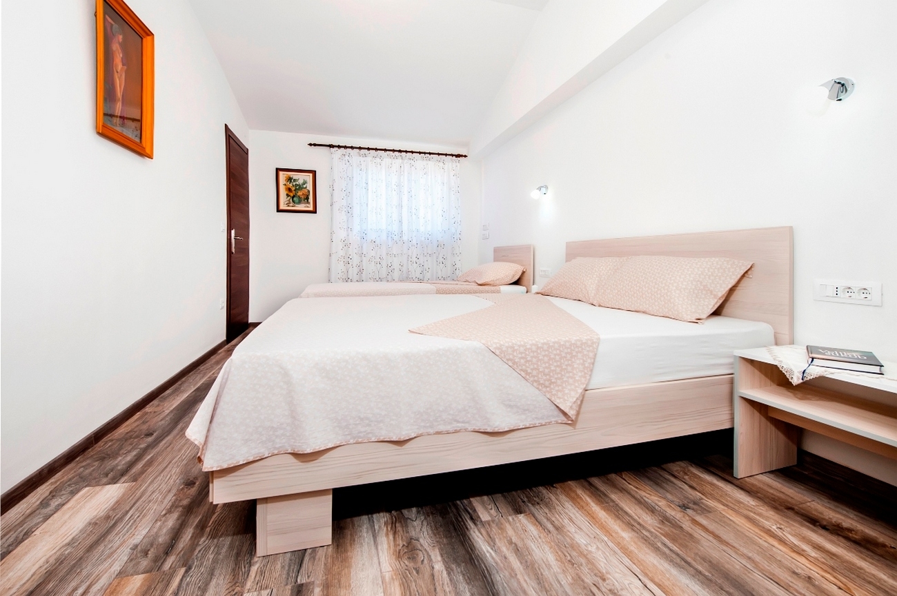 One bedroom apartment with air-conditioning Rovinj  A-b