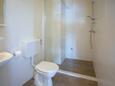 Badezimmer 2 Tučepi, Badezimmer 2 in folgender Unterkunftsart house, Haustiere erlaubt und WiFi.