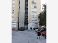 Split, Split, Parking 17944 - Appartement avec une plage de galets.