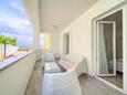 Терраса 2 Vrh, Терраса 2 в размещении типа apartment, Домашние животные допускаются и WiFi.