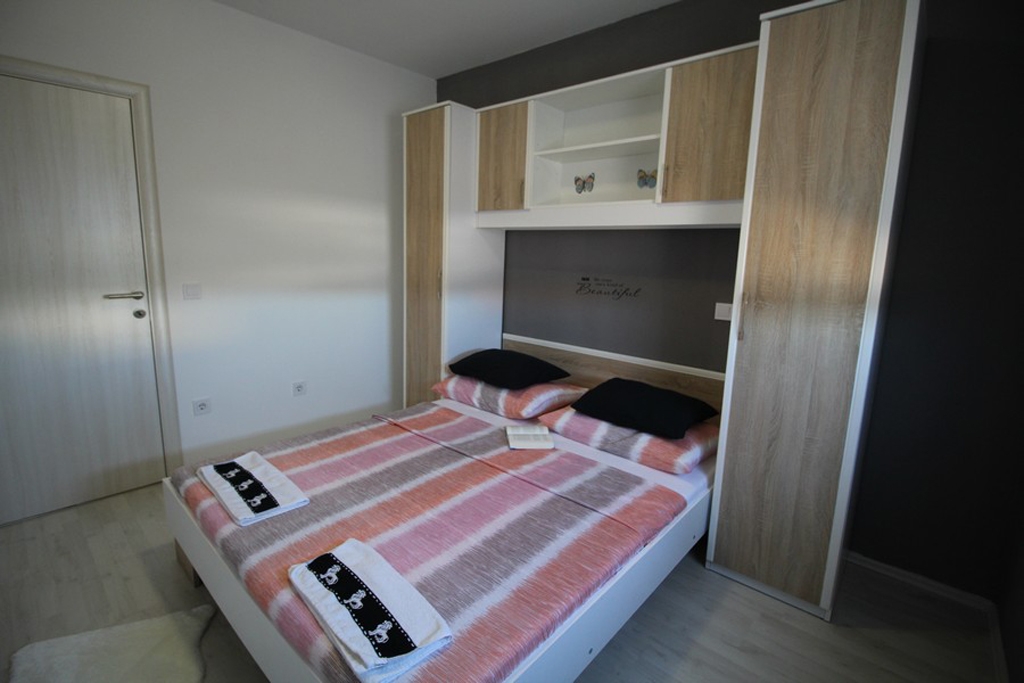 Two bedroom apartment with air-conditioning Novalja, Pag  A-c