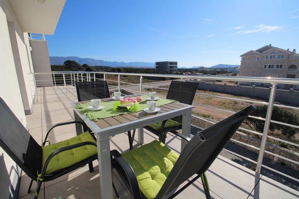 One bedroom apartment with terrace and sea view Novalja, Pag  A-d