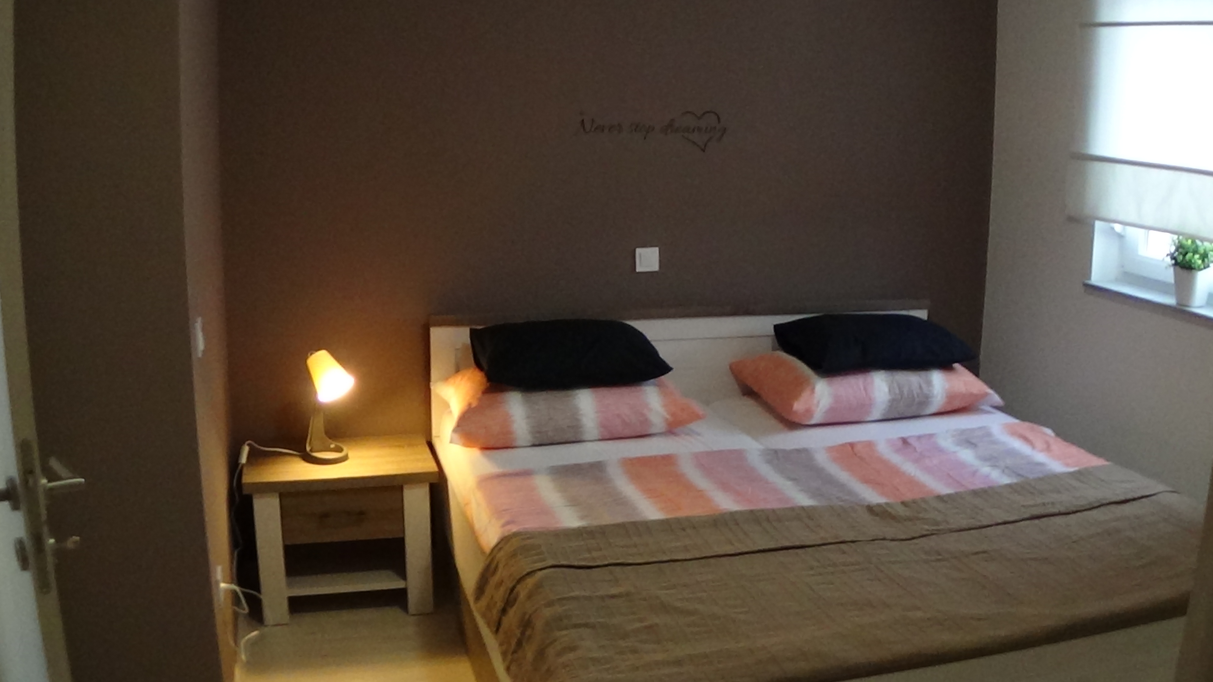 Two bedroom apartment with terrace and sea view Novalja, Pag  A-h