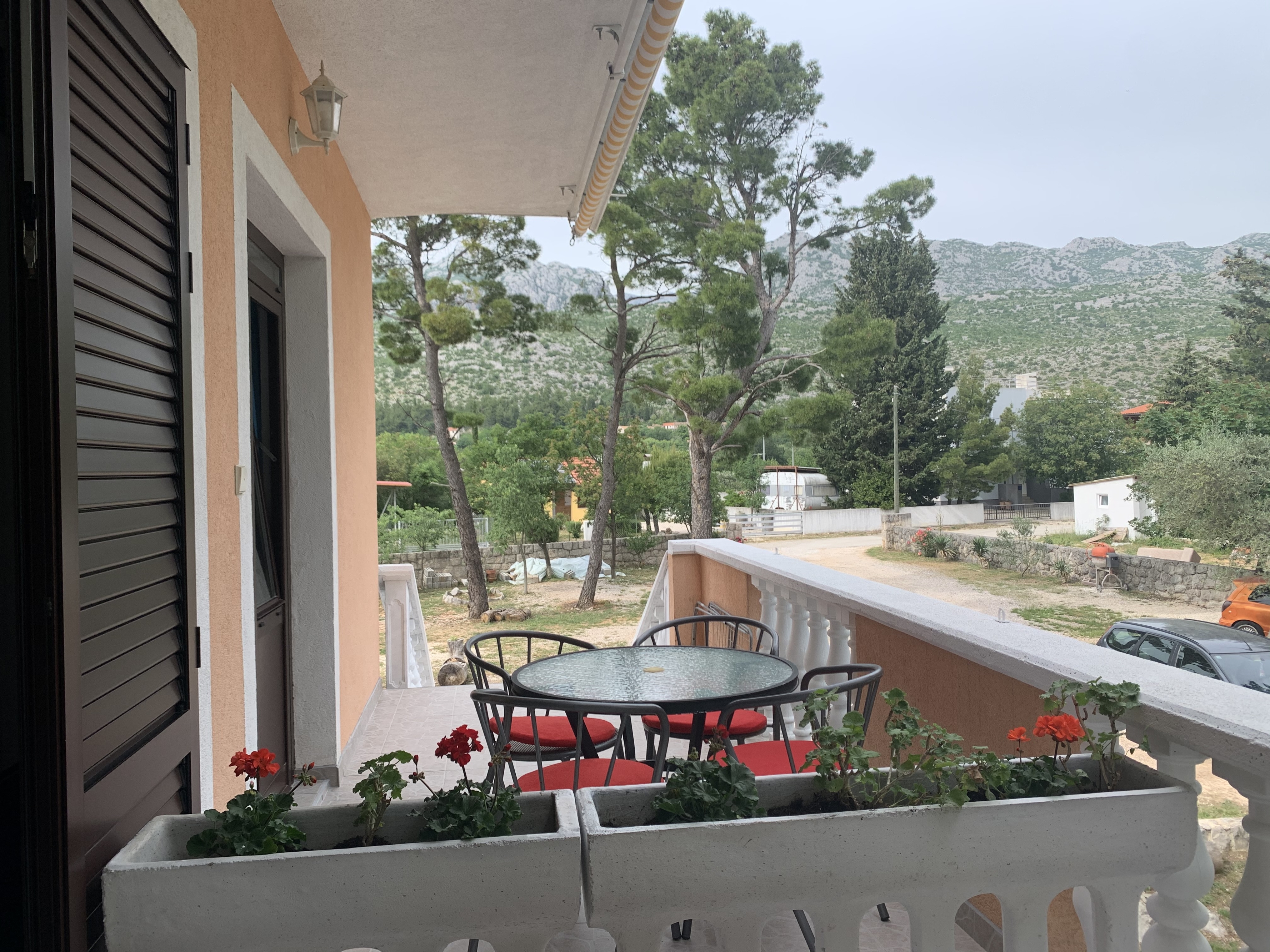 Two bedroom apartment with terrace and sea view Seline, Paklenica  A-a