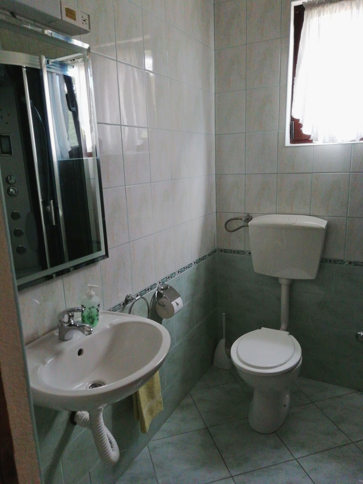 One bedroom apartment with terrace Seline, Paklenica  A-b