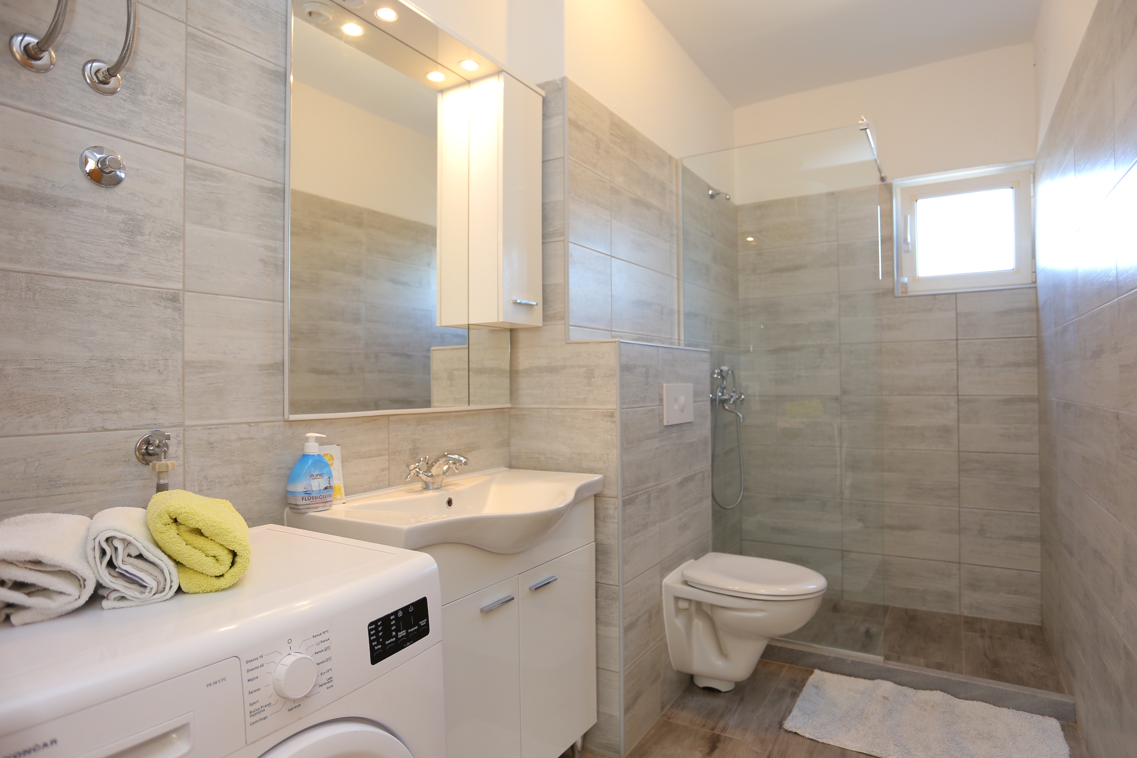 Three bedroom apartment with terrace and sea view Seget Vranjica, Trogir  A-a