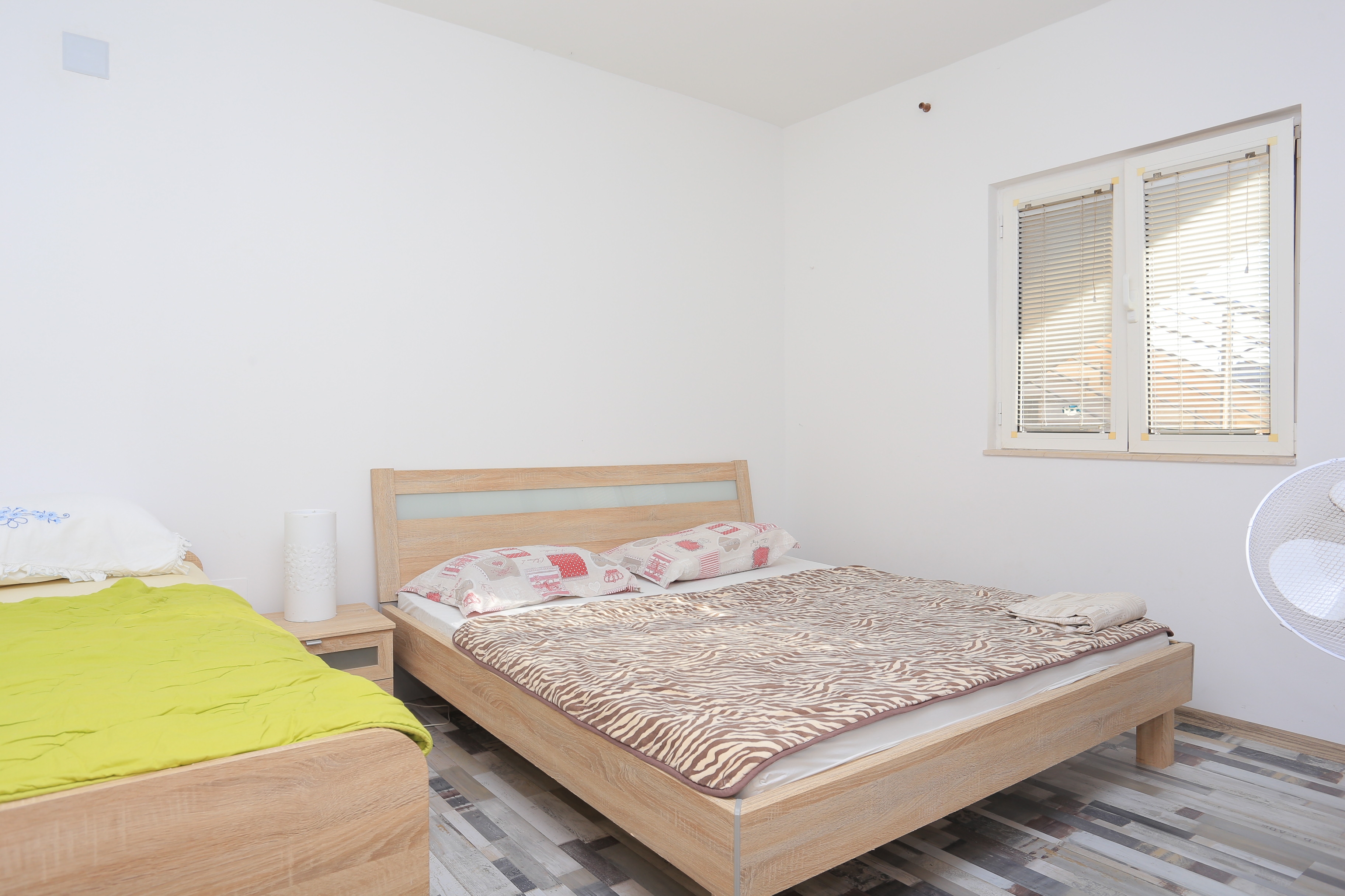 Three bedroom apartment with terrace and sea view Seget Vranjica, Trogir  A-a