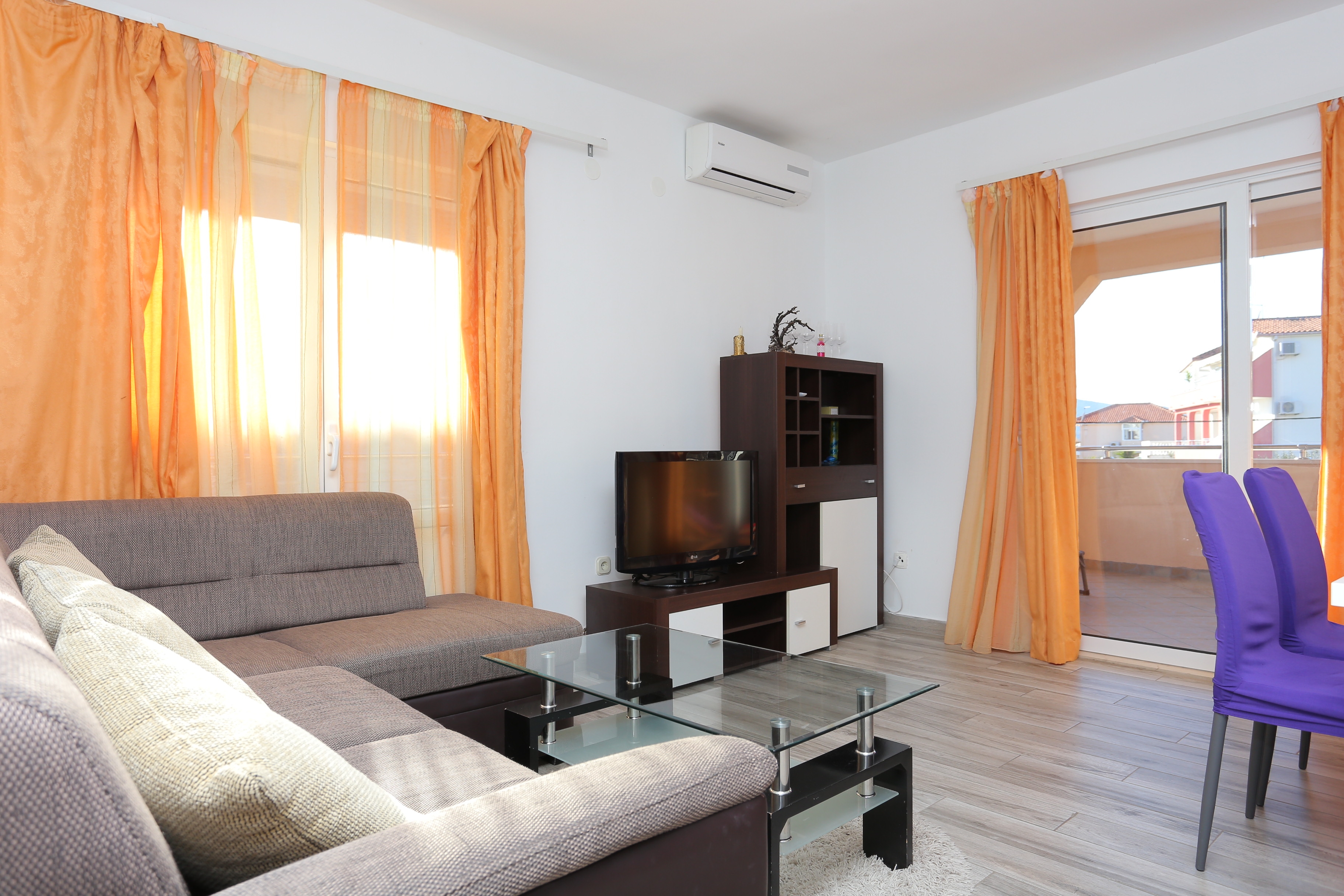 Three bedroom apartment with terrace and sea view Seget Vranjica, Trogir (A-17989-a) Three bedroom apartment with terrace and sea view Seget Vranjica, Trogir (A-17989-a)