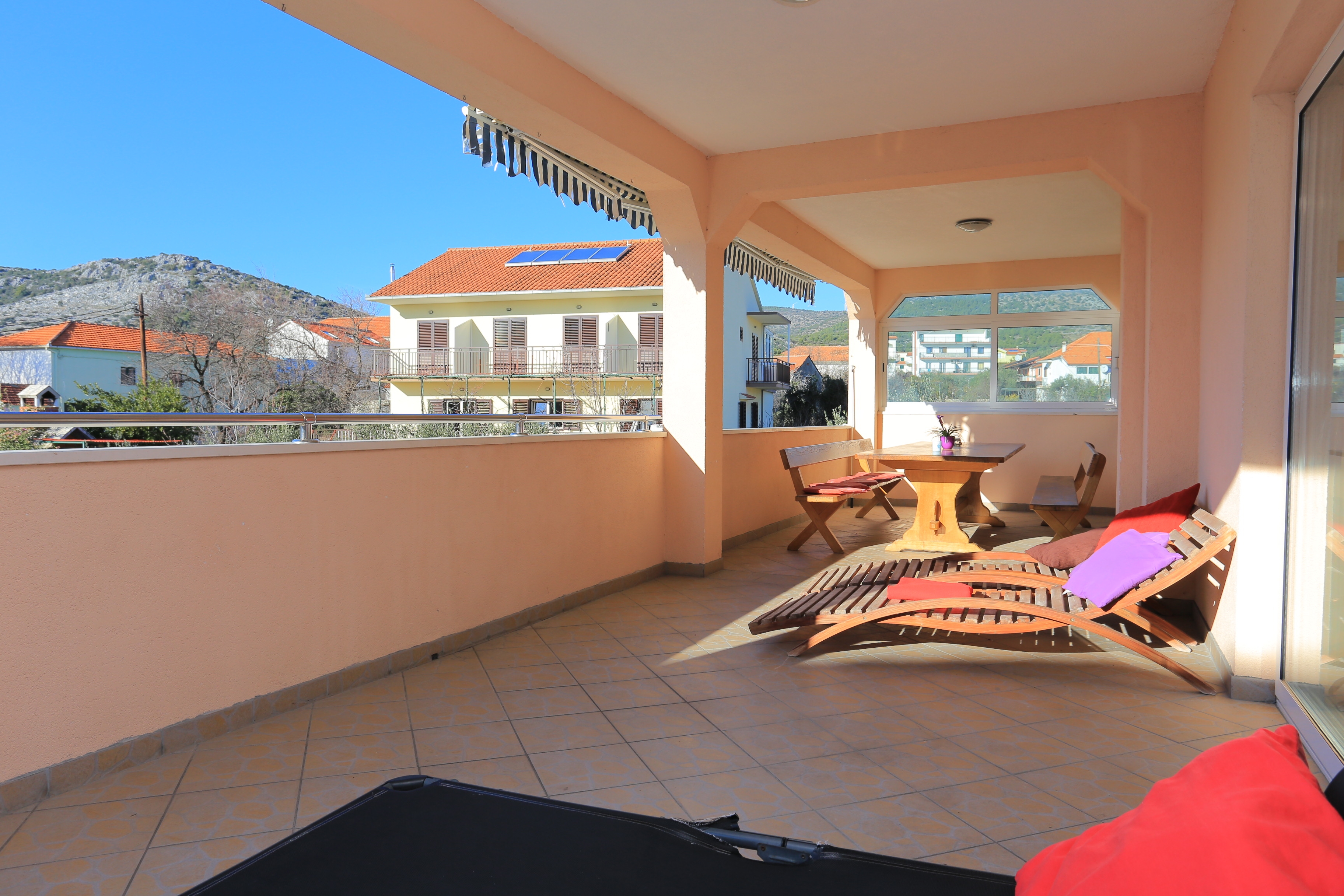 Three bedroom apartment with terrace and sea view Seget Vranjica, Trogir  A-a