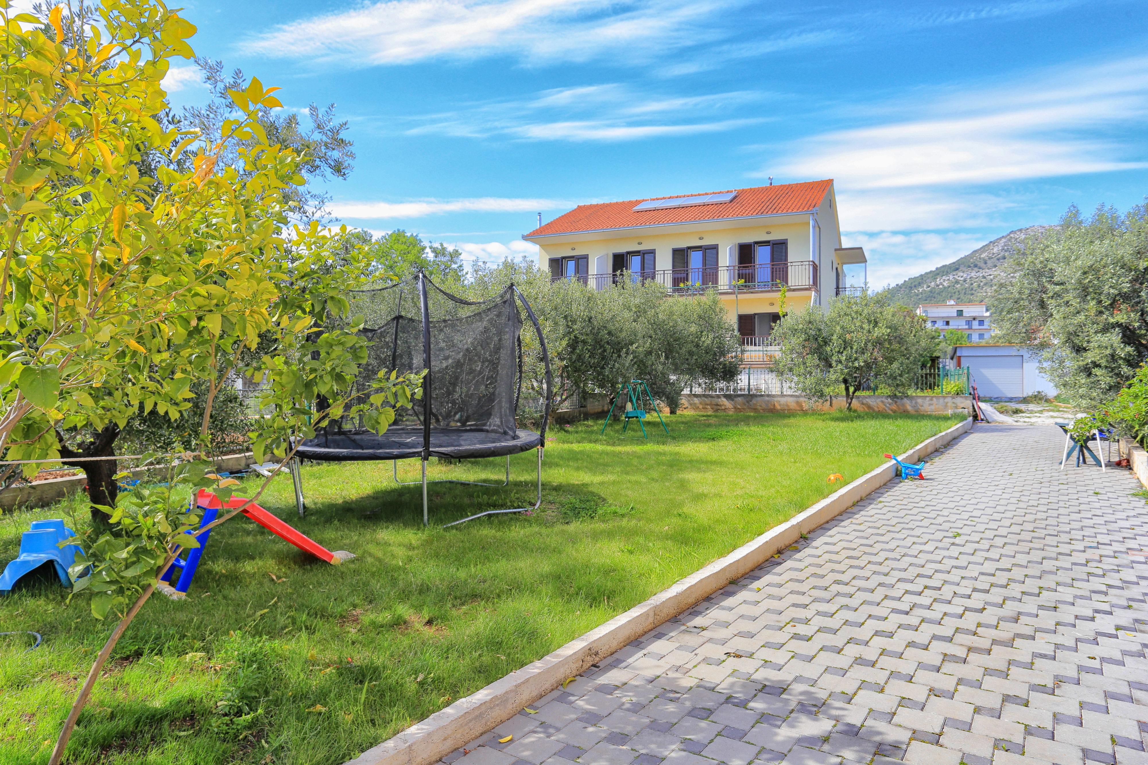 One bedroom apartment with terrace Seget Vranjica, Trogir (A-17989-c) One bedroom apartment with terrace Seget Vranjica, Trogir (A-17989-c)