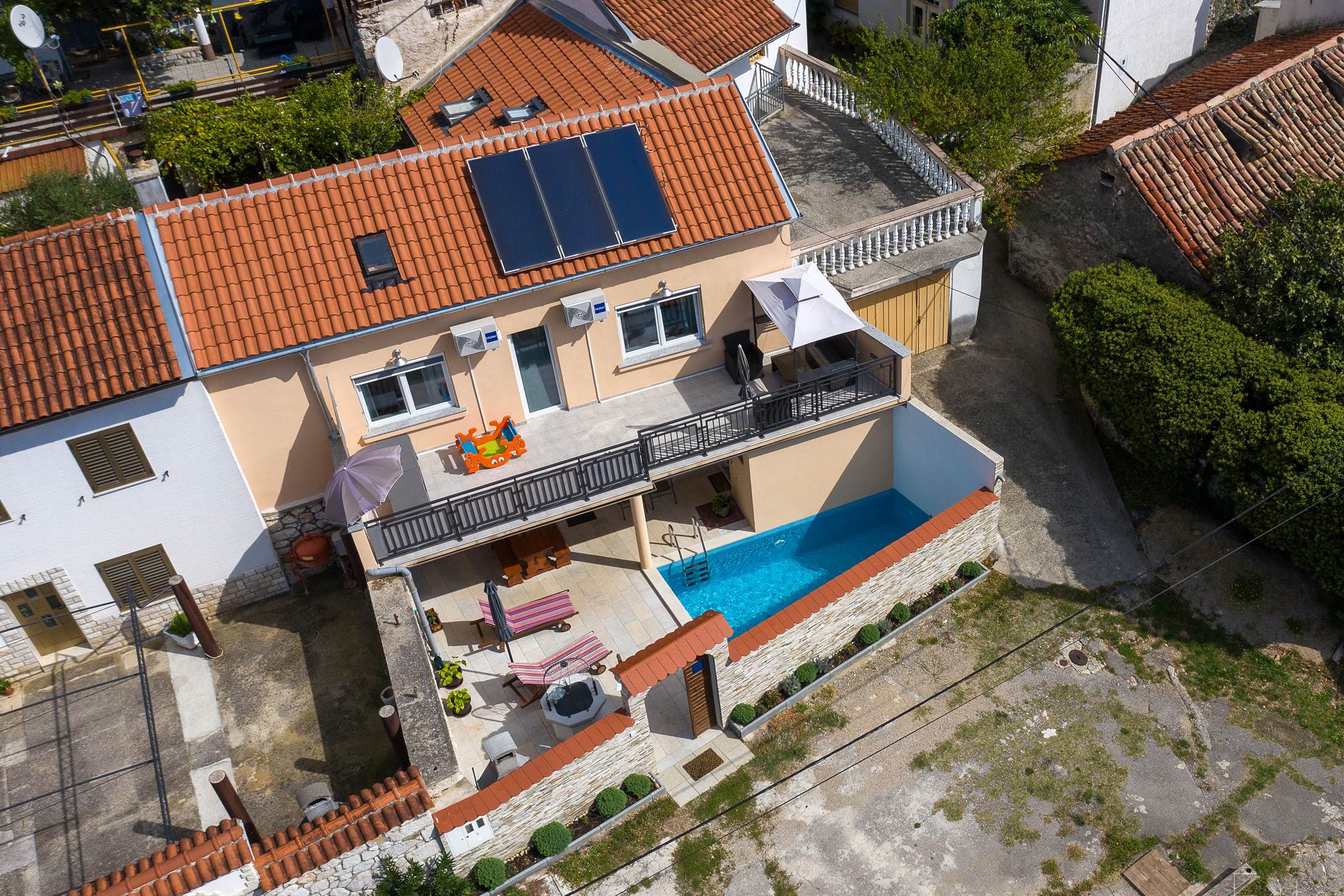 Trosobna kuća s terasom Tribalj, Crikvenica  K