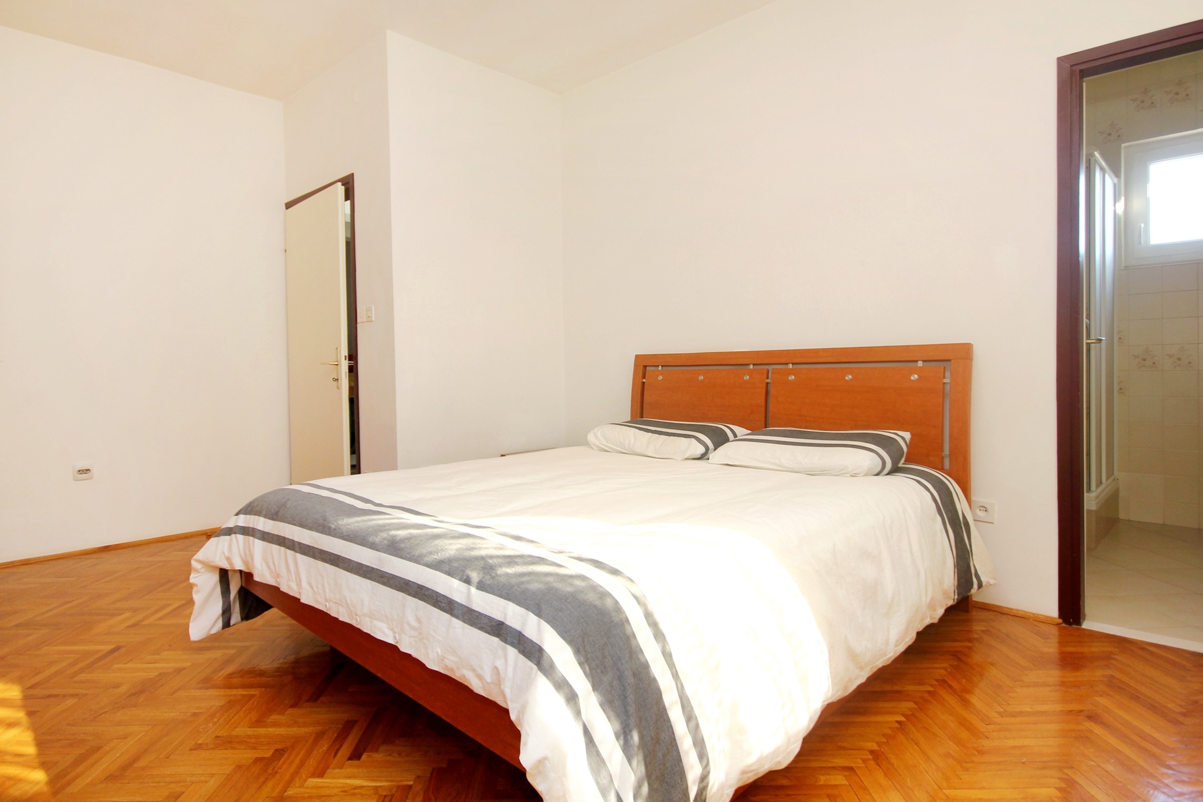 Three bedroom apartment with terrace Korčula  A-a