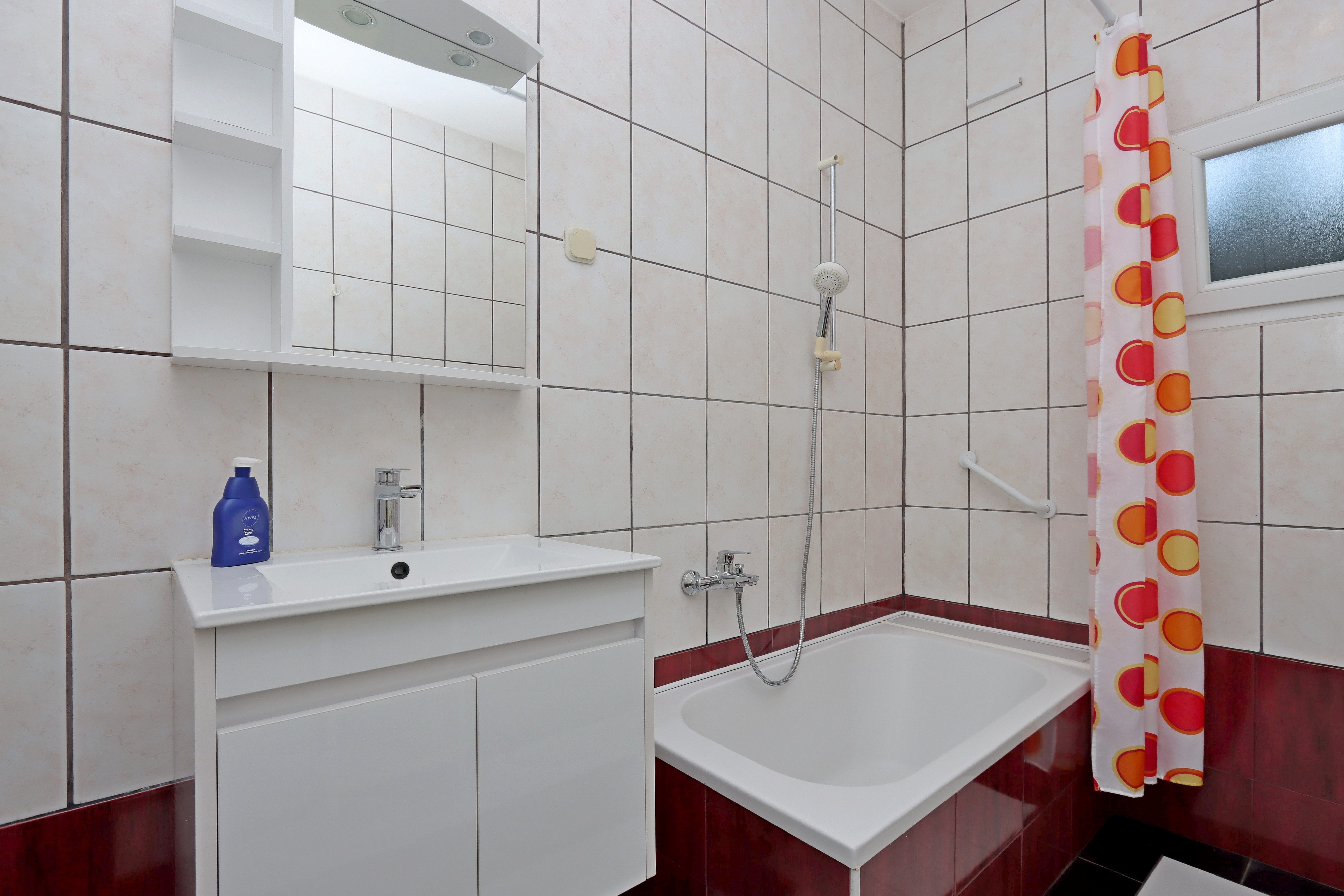 Two bedroom apartment with terrace and sea view Lopar, Rab  A-a