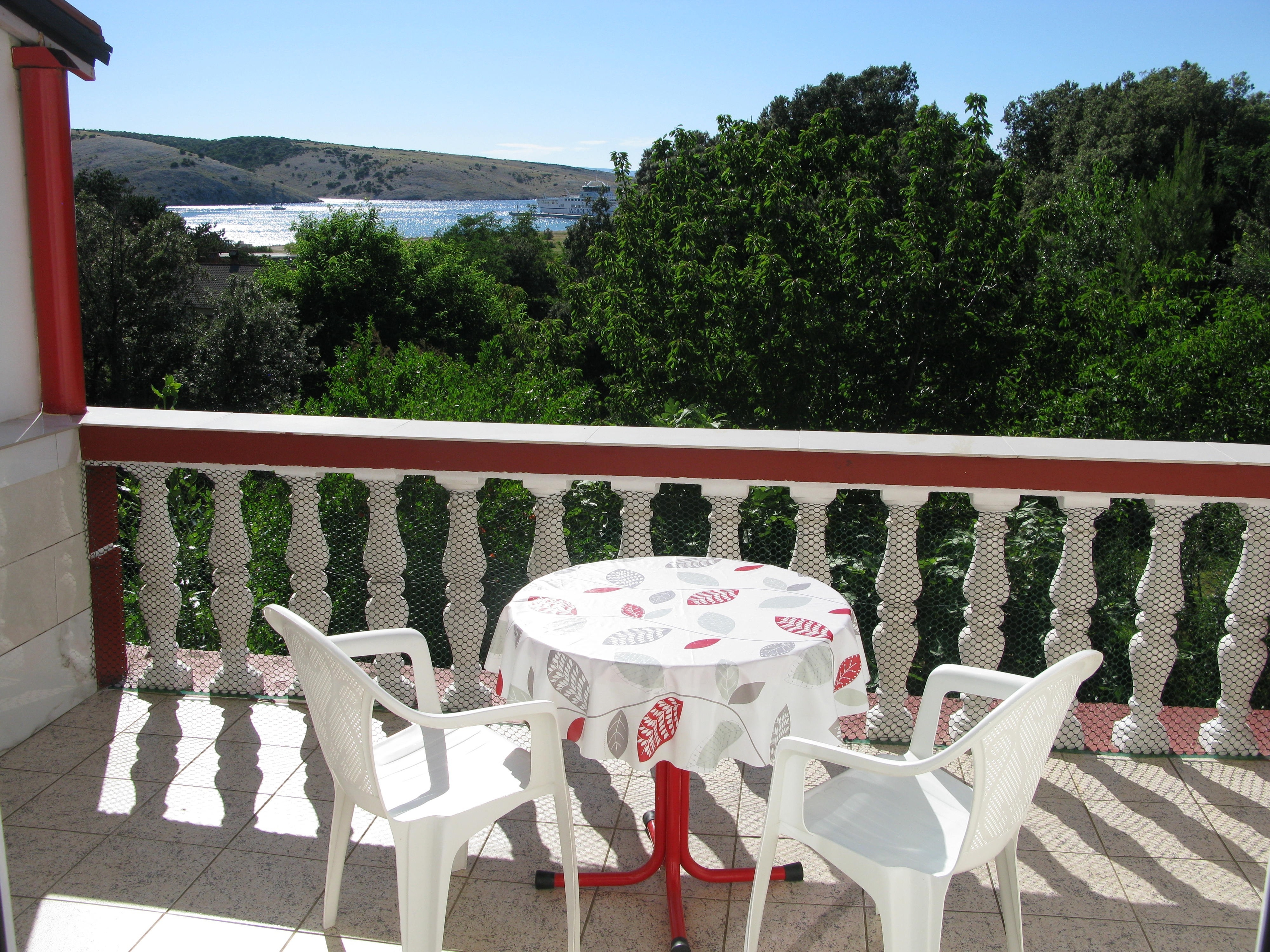 Two bedroom apartment with terrace and sea view Lopar, Rab  A-a