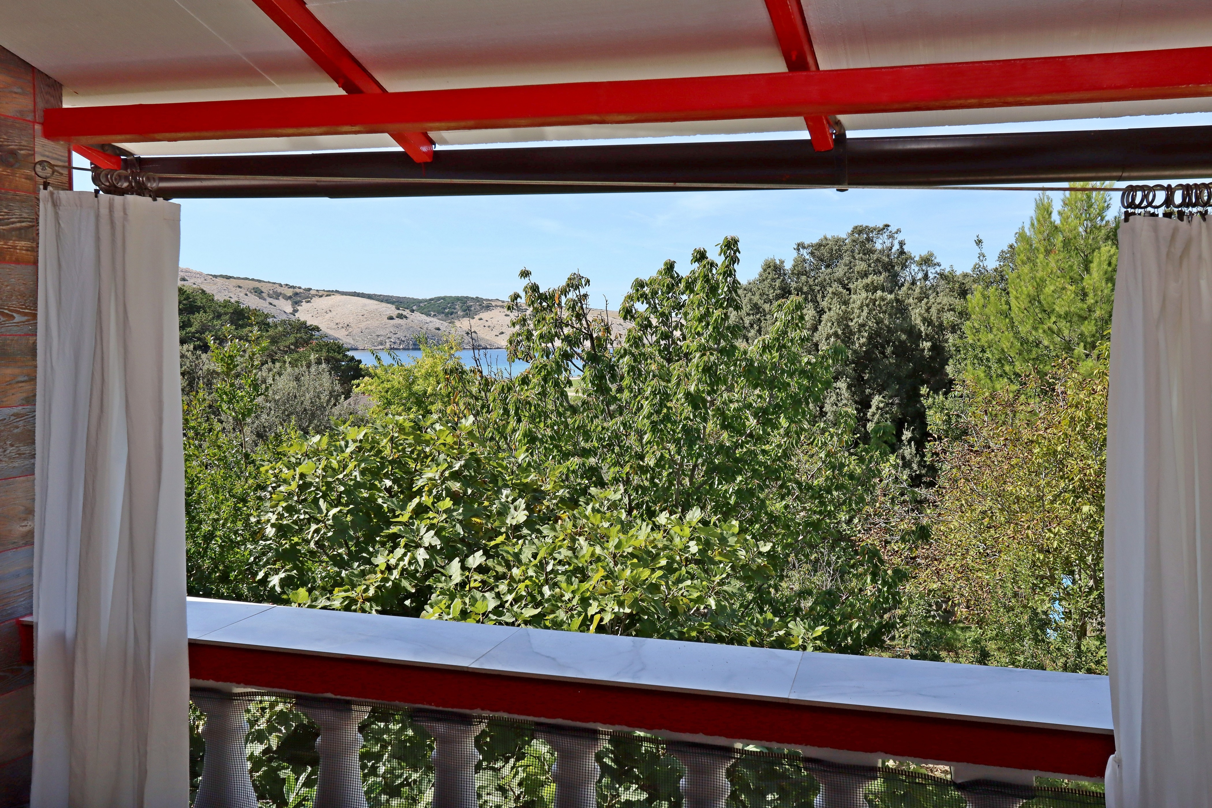 Two bedroom apartment with terrace and sea view Lopar, Rab  A-a