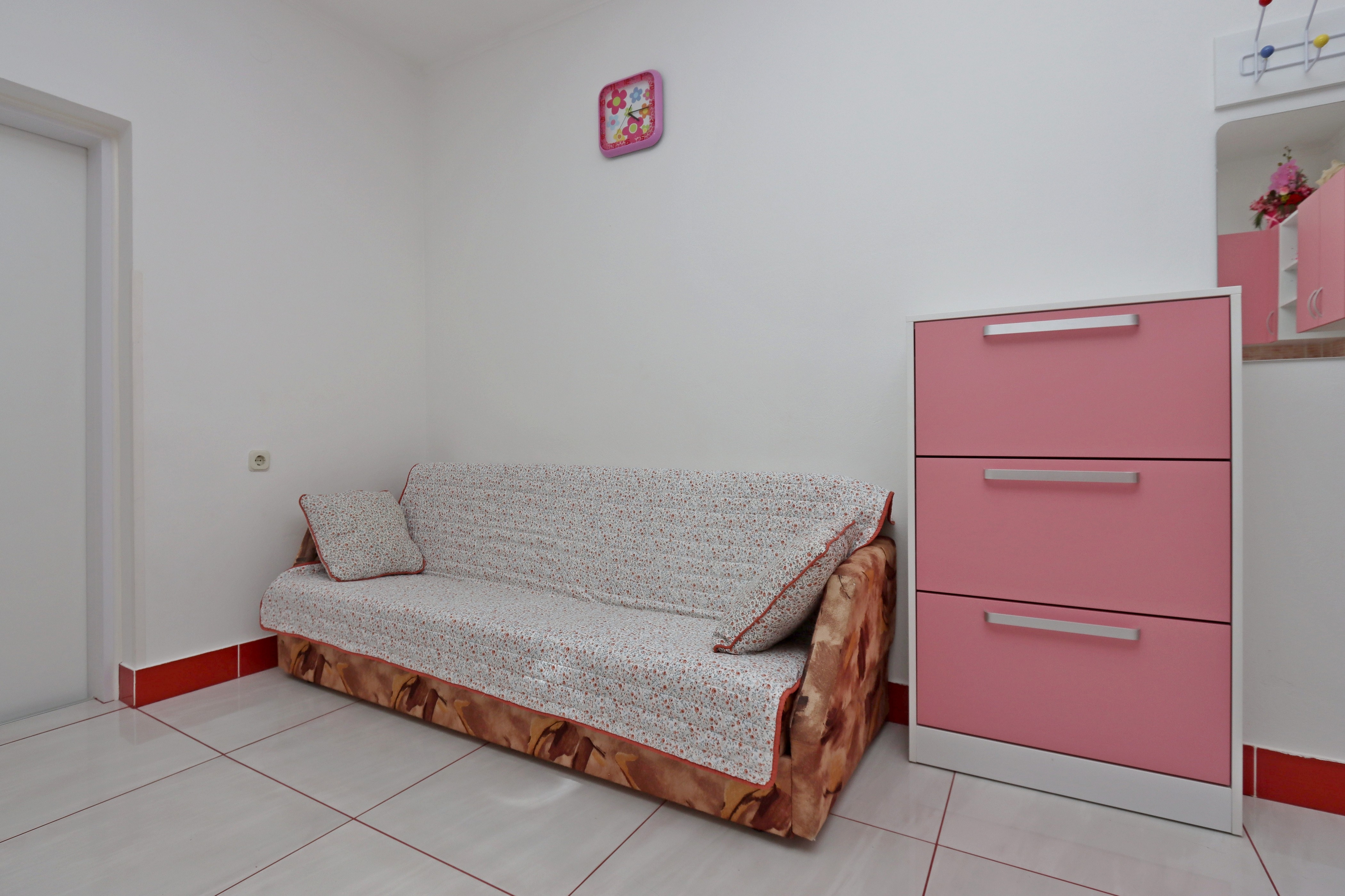 One bedroom apartment with terrace and sea view Lopar, Rab (A-18001-b)