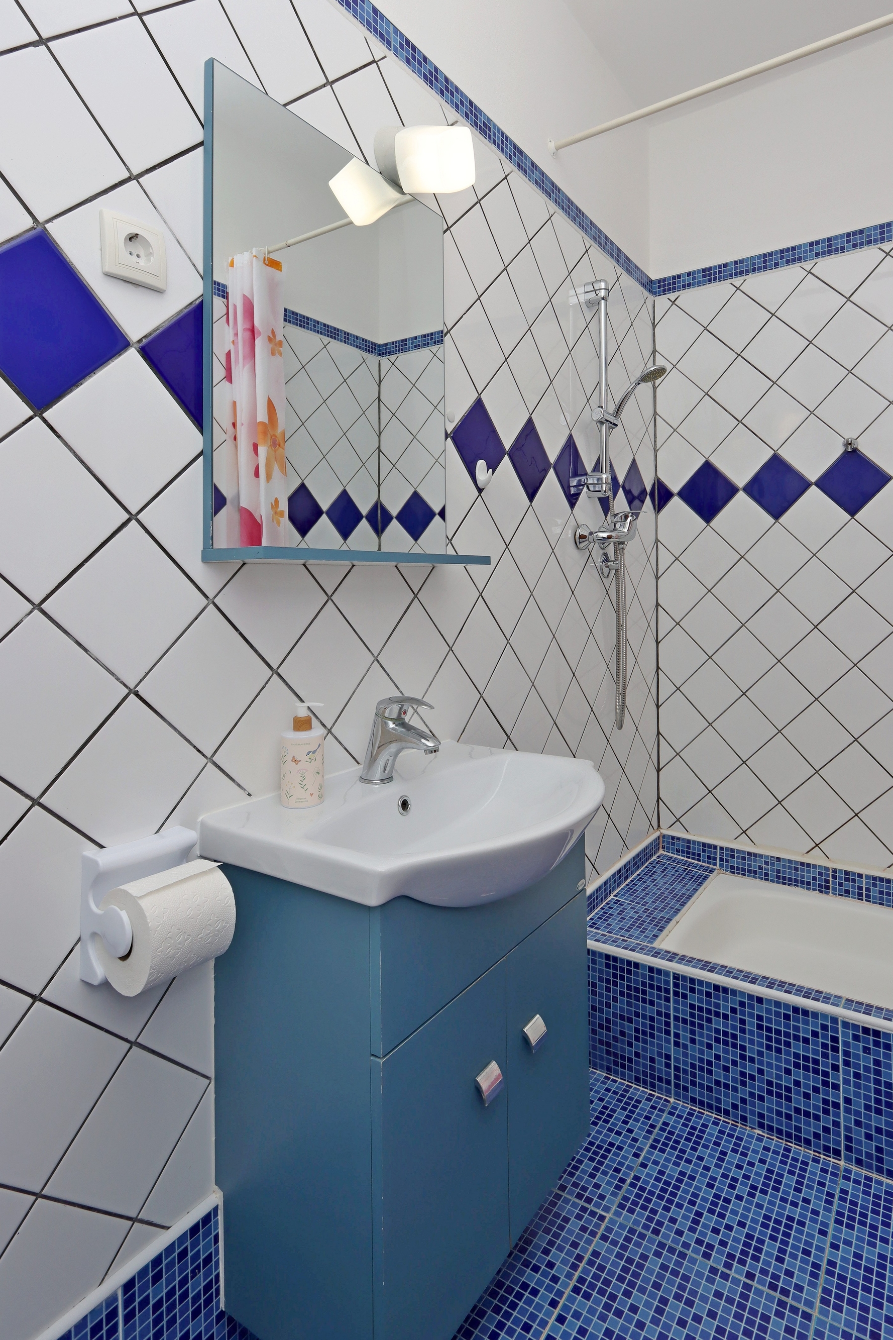 Top Rab Lopar Top Rab Lopar