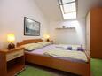 Krapanj, Спальня в размещении типа apartment, WiFi.