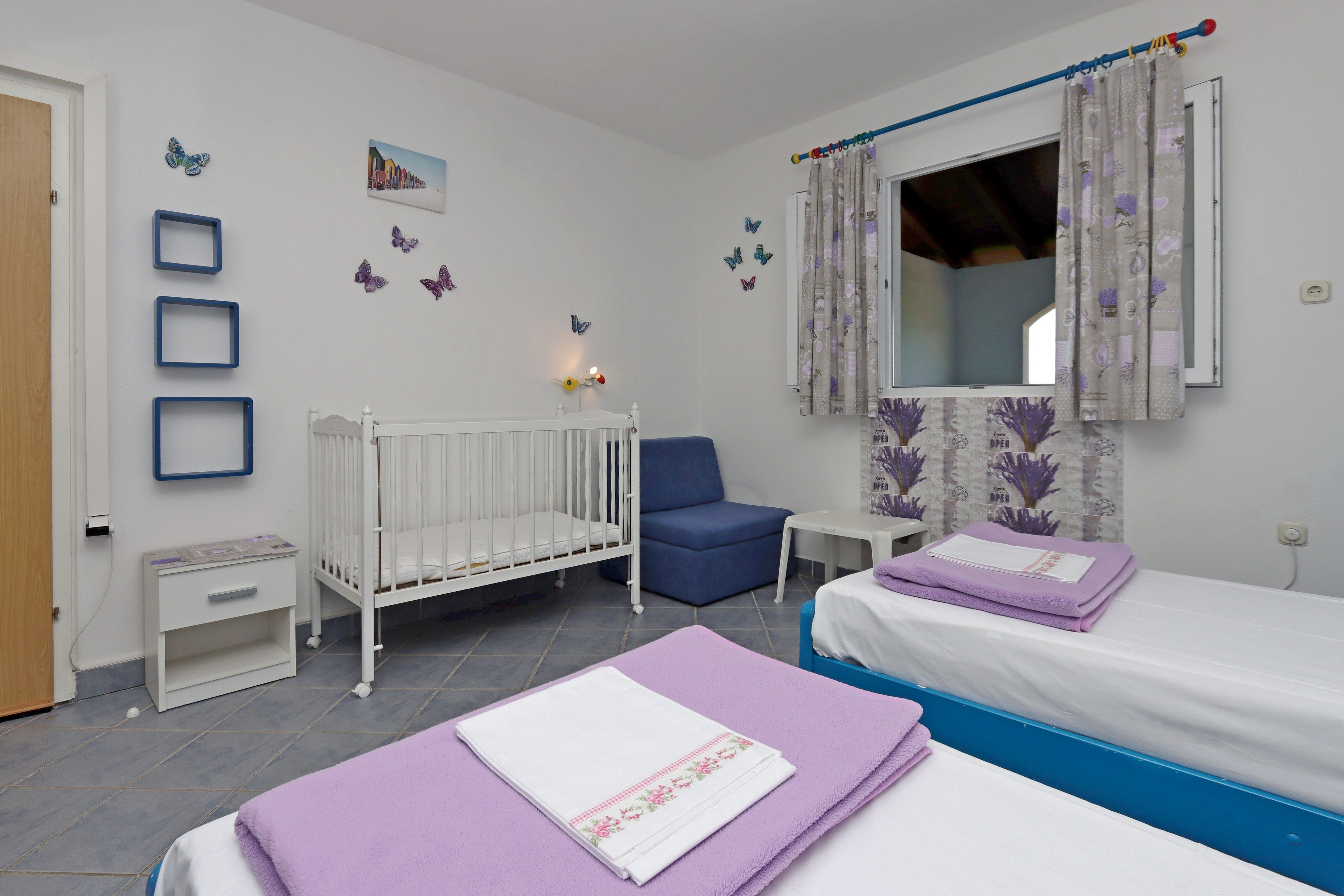 Two bedroom apartment with terrace and sea view Lopar, Rab  A-b