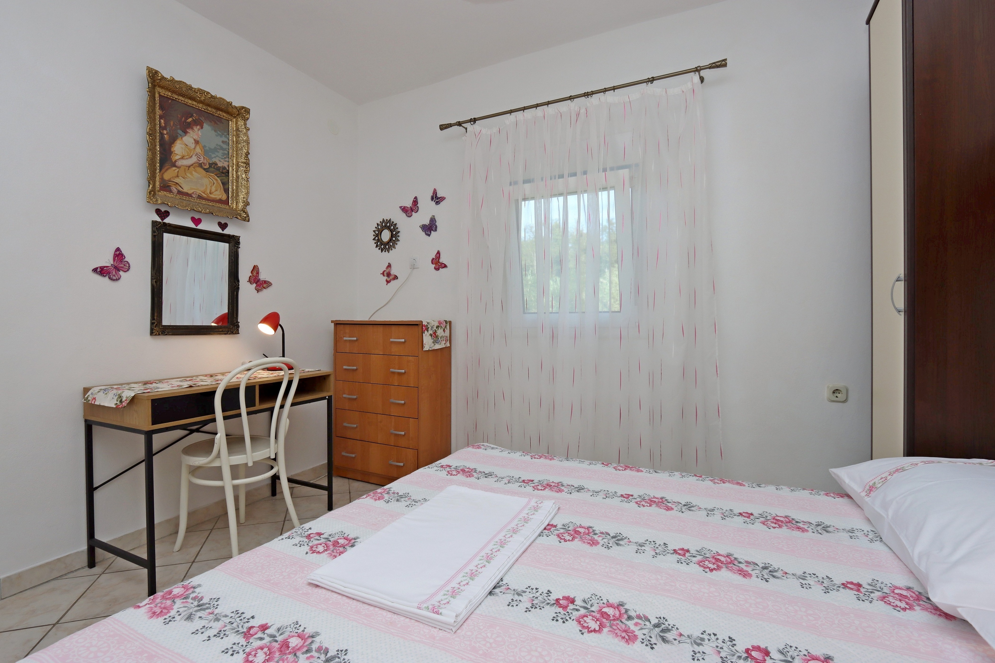 Two bedroom apartment with terrace and sea view Lopar, Rab  A-c