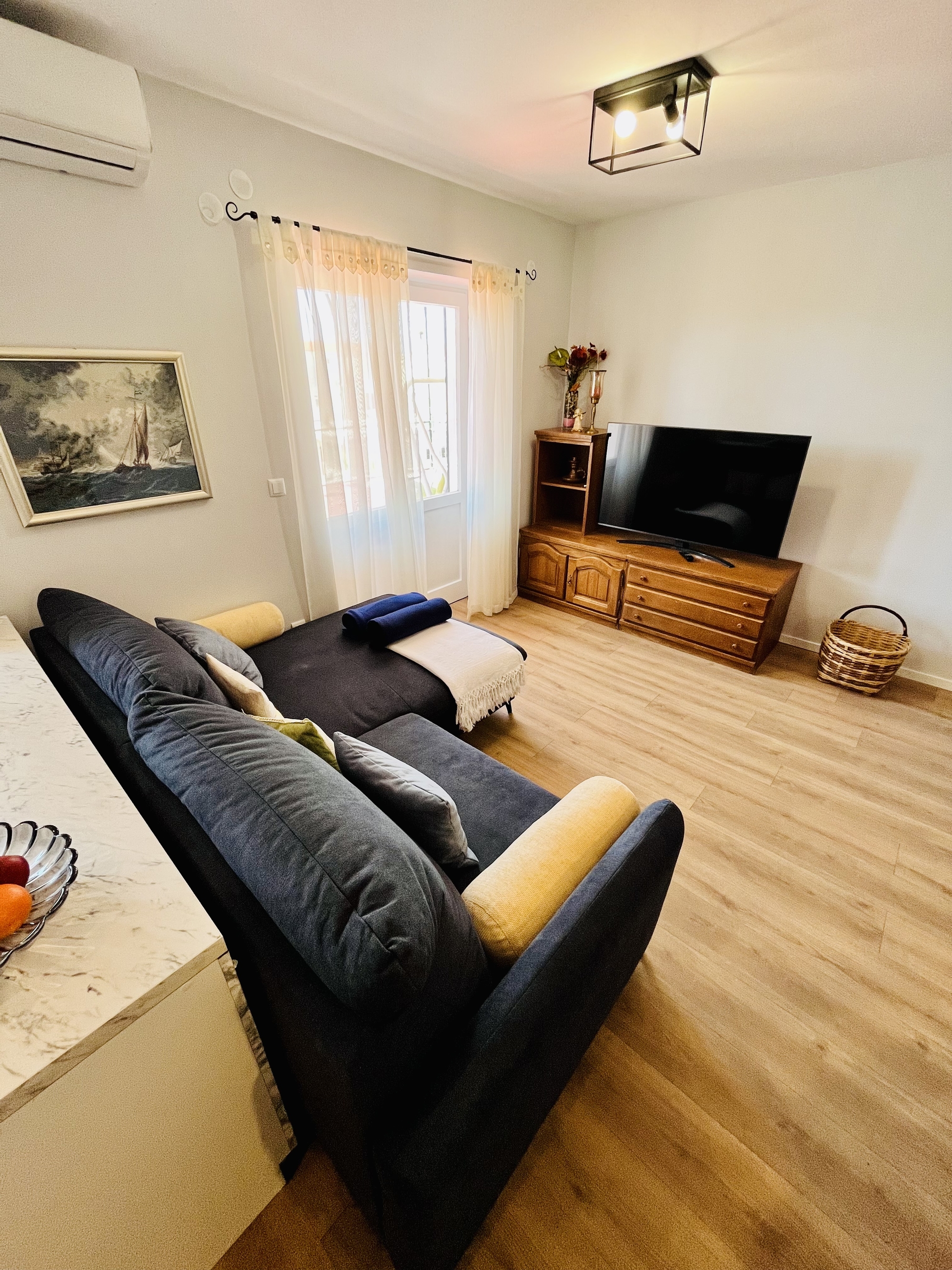 Two bedroom apartment with terrace Makarska (A-18028-a)