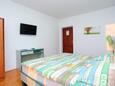 Makarska, Bedroom in the room, air condition available and WiFi.