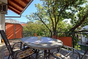 Apartments and rooms with parking space Starigrad, Paklenica - 18034