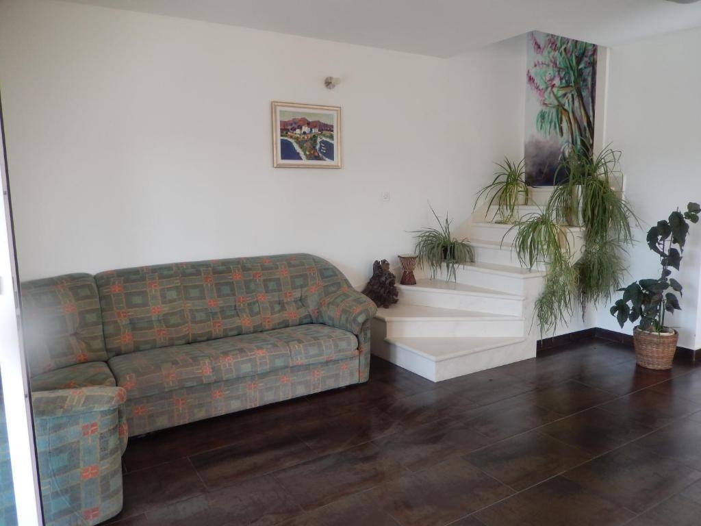 One bedroom apartment with terrace and sea view Lumbarda, Korčula (A-18037-b) One bedroom apartment with terrace and sea view Lumbarda, Korčula (A-18037-b)