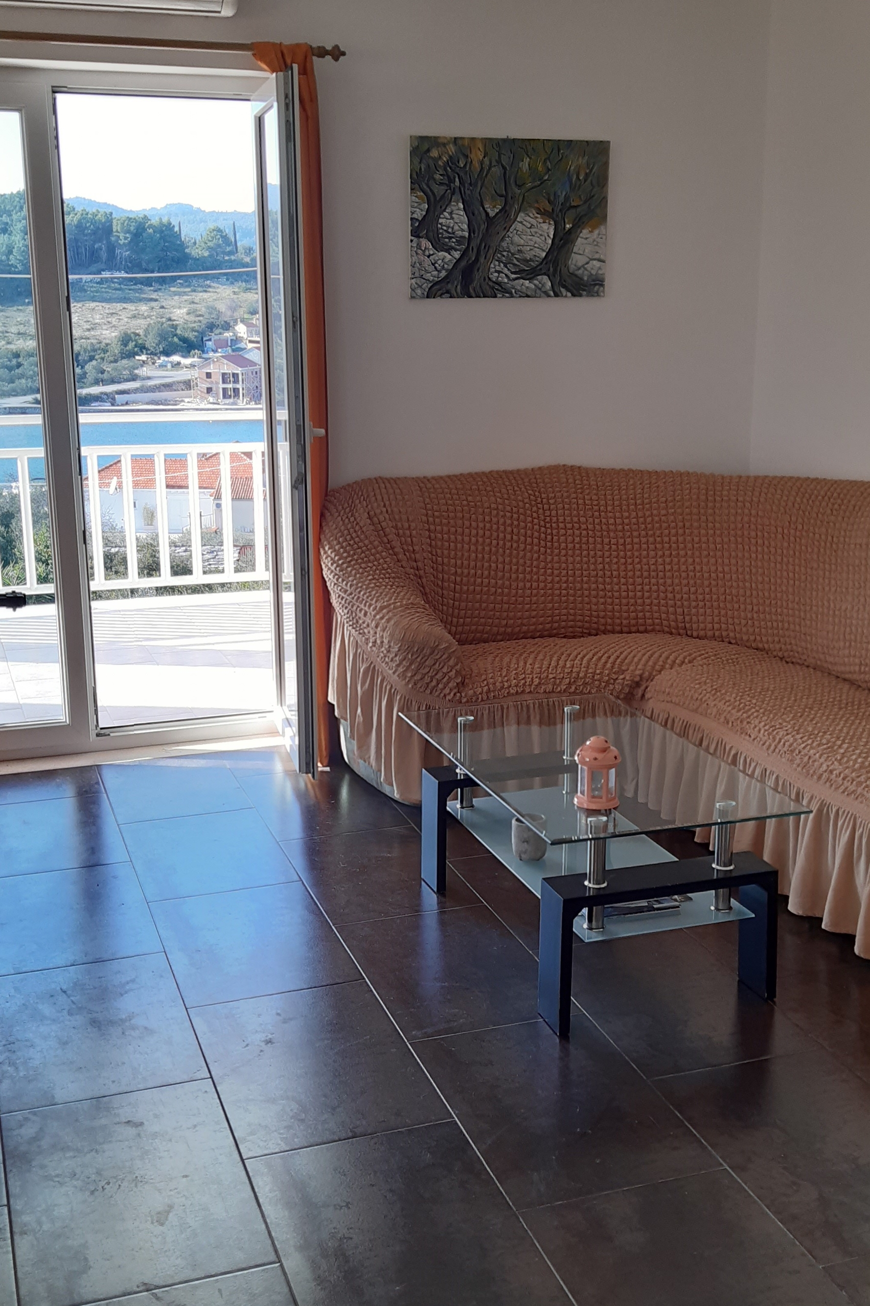 One bedroom apartment with terrace and sea view Lumbarda, Korčula (A-18037-b)
