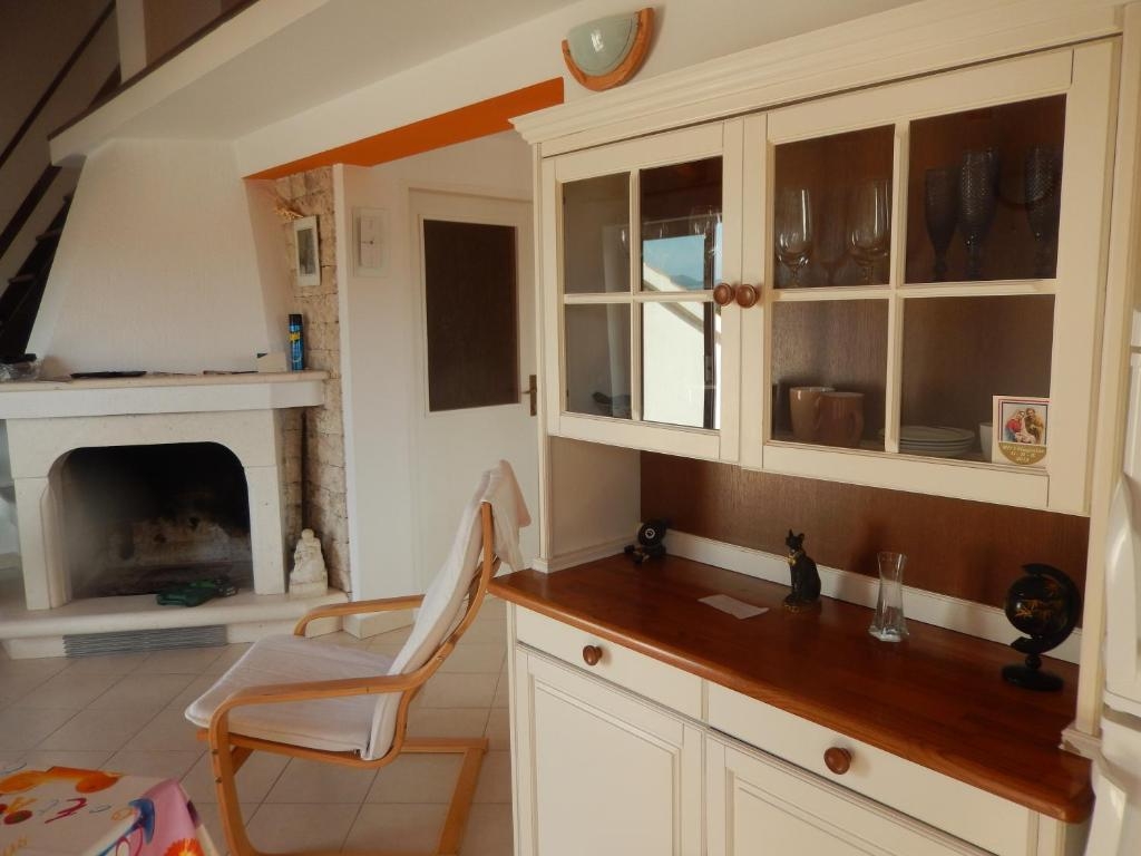 One bedroom apartment with terrace and sea view Lumbarda, Korčula (A-18037-c) One bedroom apartment with terrace and sea view Lumbarda, Korčula (A-18037-c)