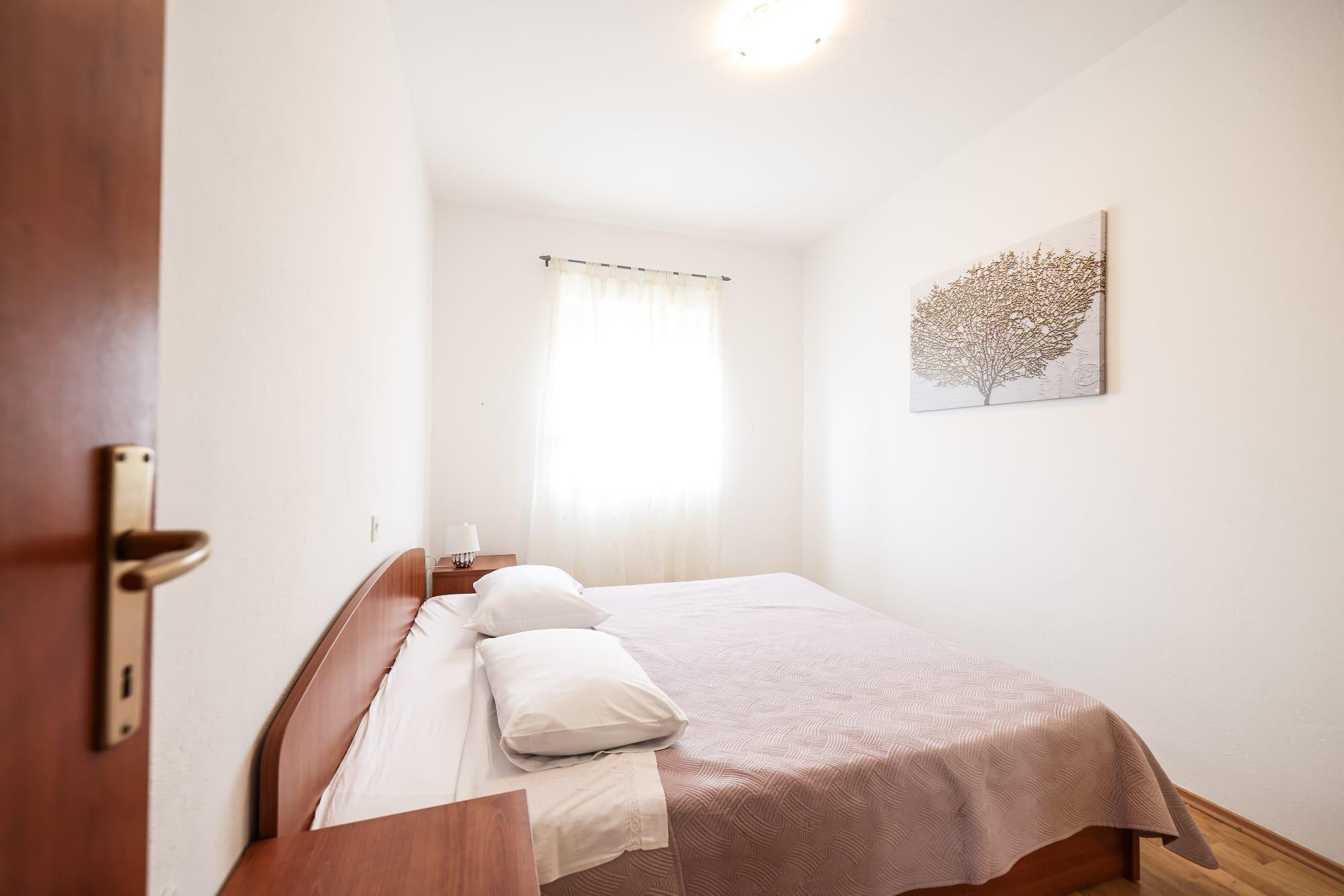 Two bedroom apartment with terrace and sea view Bibinje, Zadar  A-a