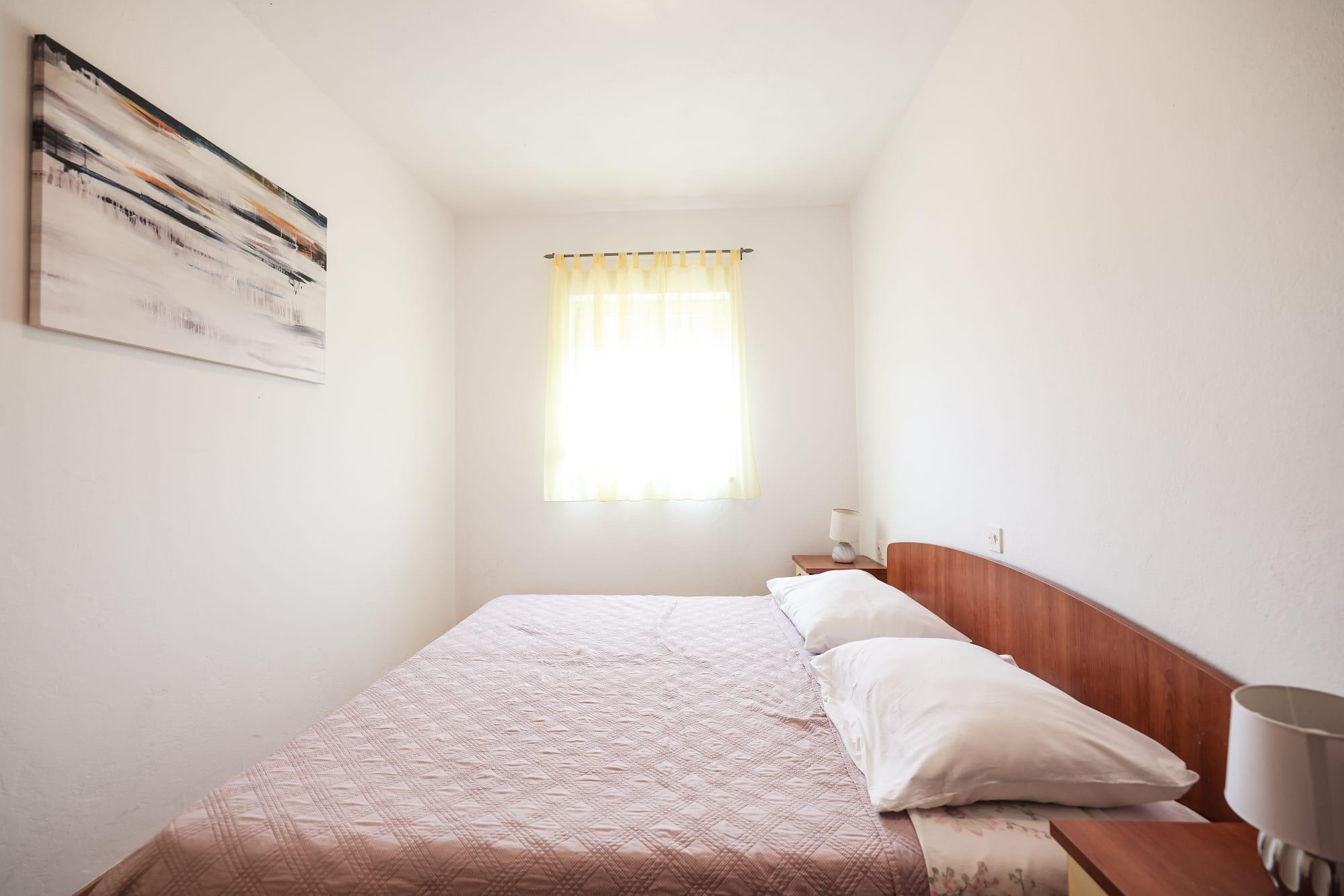 Two bedroom apartment with terrace and sea view Bibinje, Zadar  A-a