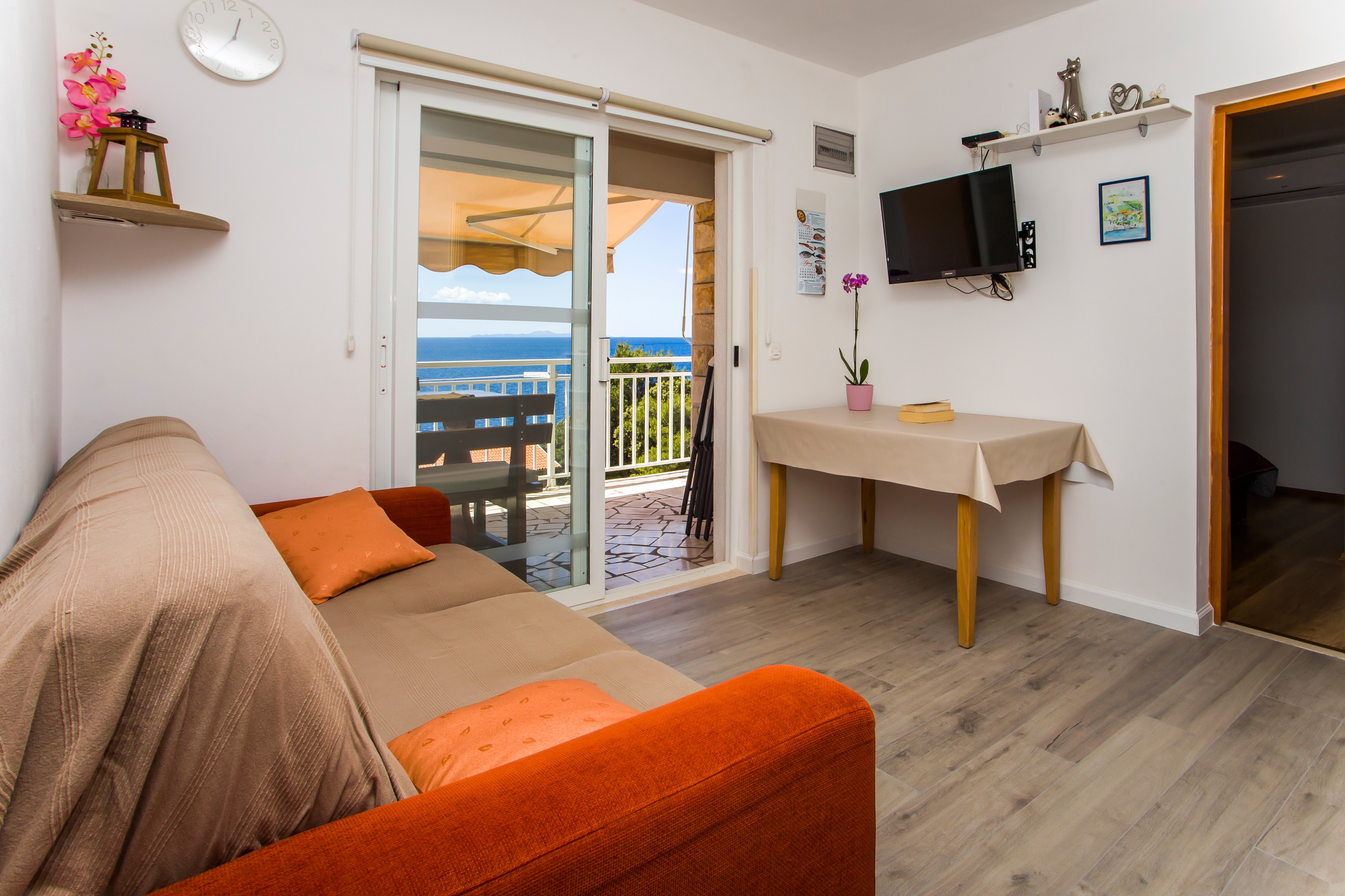 Two bedroom apartment near beach Dingač - Borak, Pelješac (A-18060-d) Two bedroom apartment near beach Dingač - Borak, Pelješac (A-18060-d)