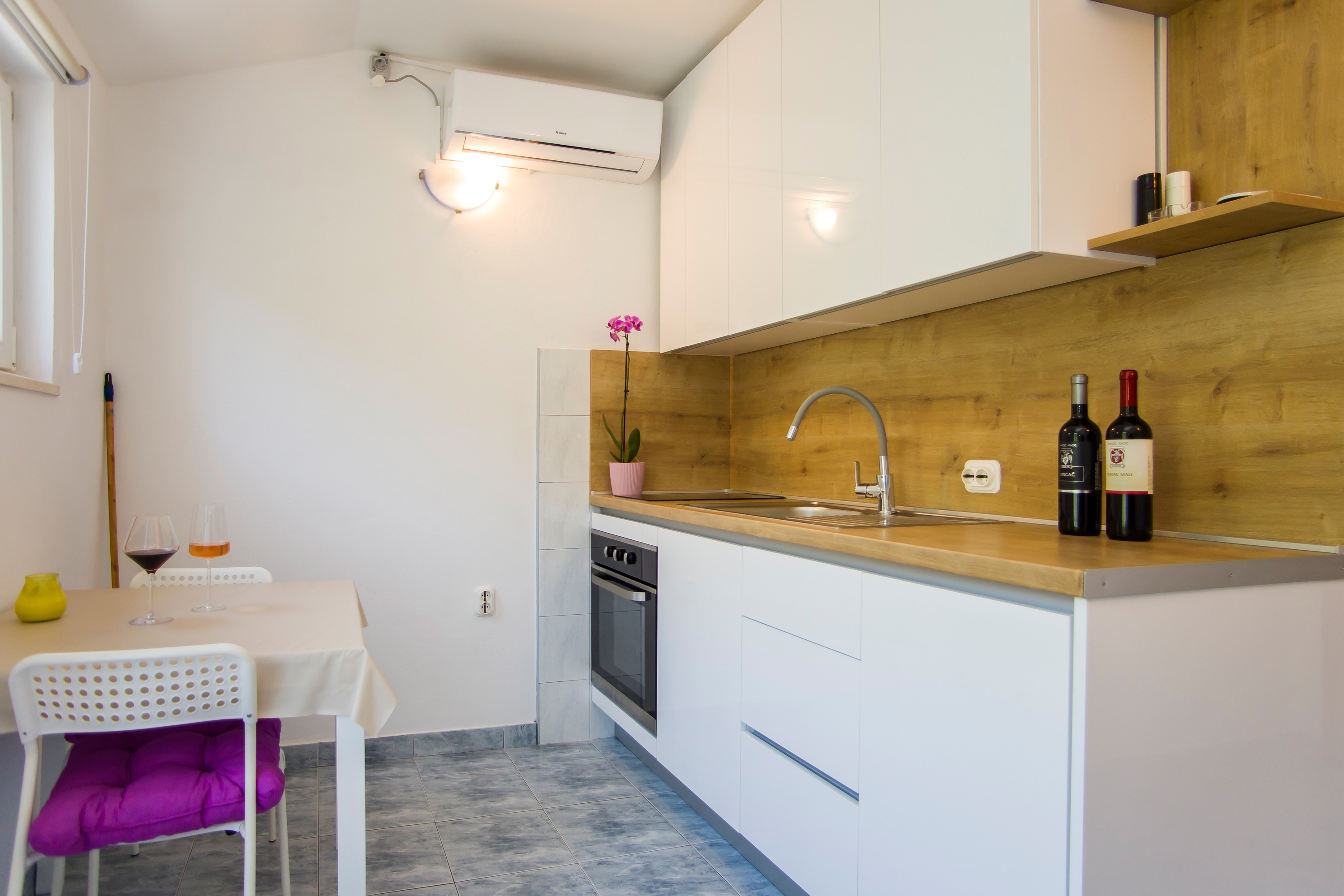 One bedroom apartment near beach Dingač - Borak, Pelješac (A-18060-e)