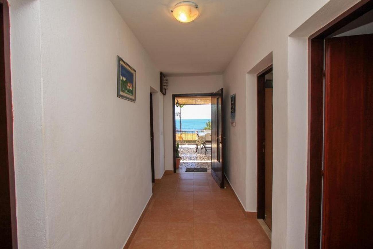 Four bedroom apartment near beach Dingač - Borak, Pelješac  A-a