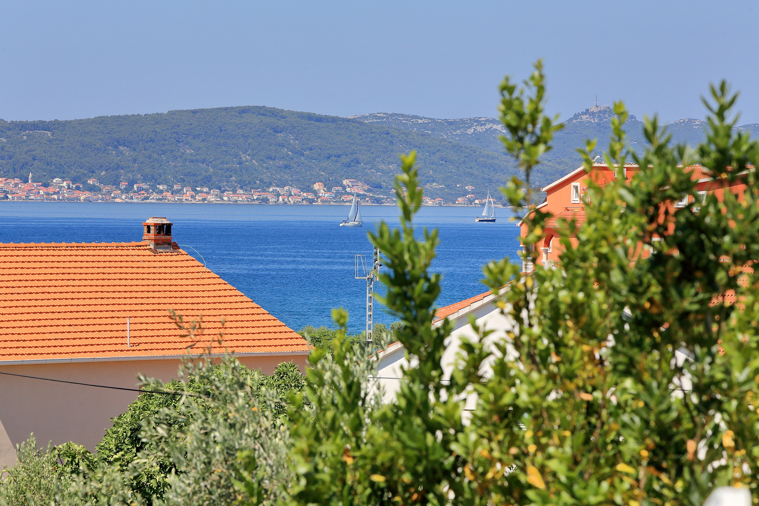 Two bedroom apartment with terrace and sea view Bibinje, Zadar  A-a