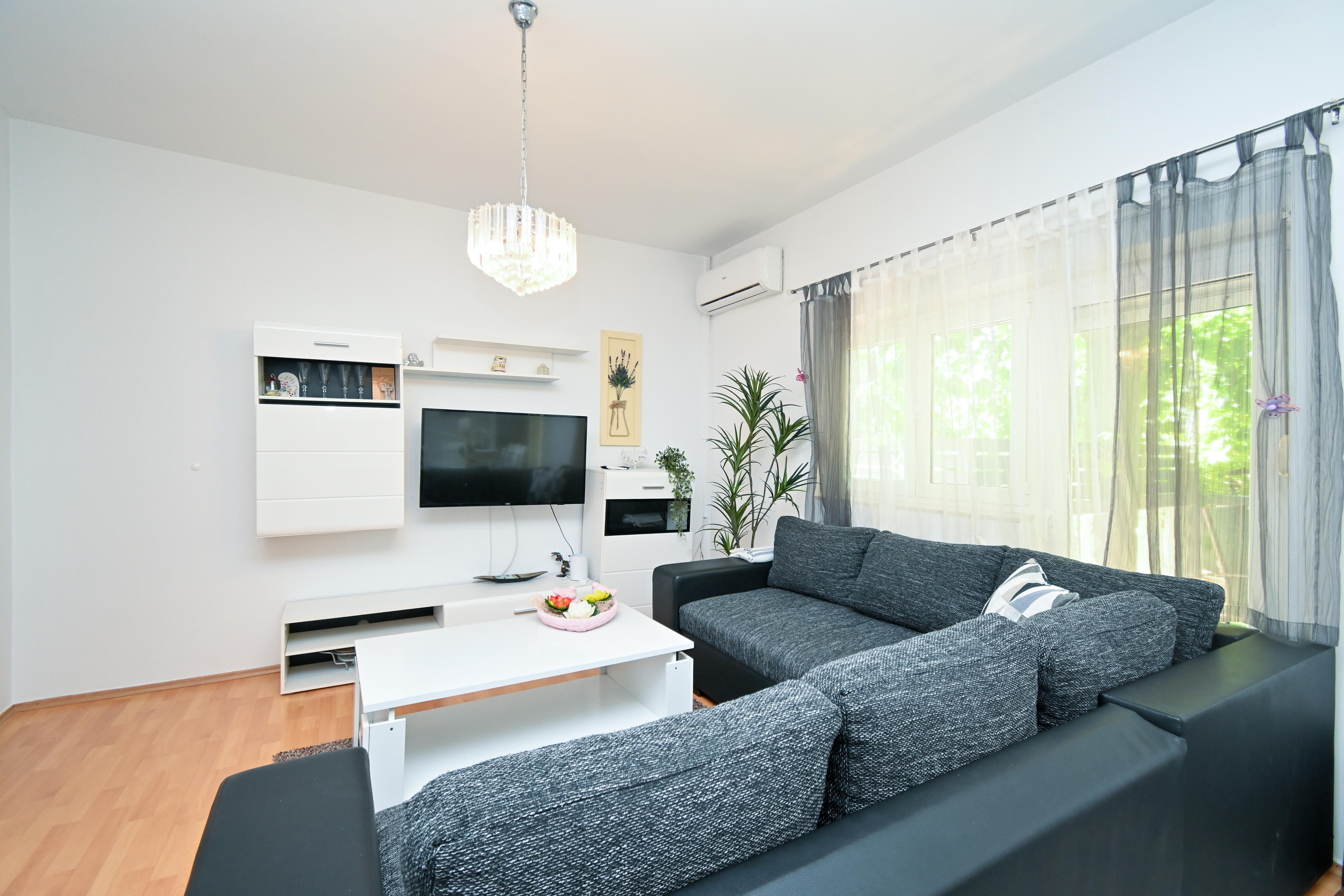 Two bedroom apartment with terrace Bibinje, Zadar (A-18066-b) Two bedroom apartment with terrace Bibinje, Zadar (A-18066-b)